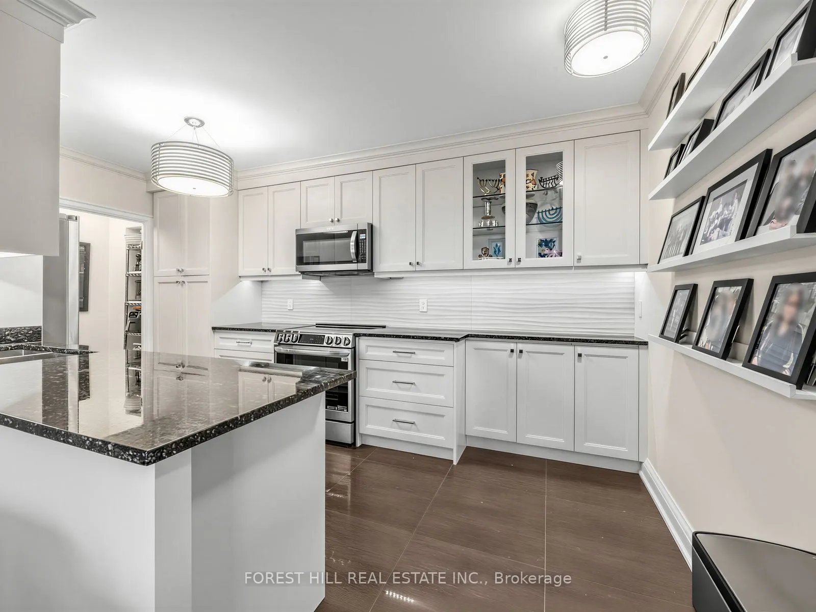 350 Lonsdale Road #502