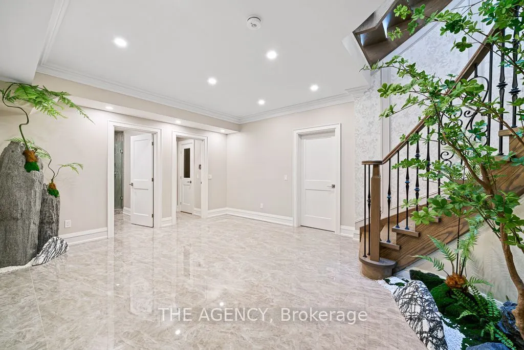 18 Suncrest Drive