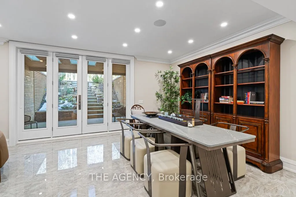 18 Suncrest Drive