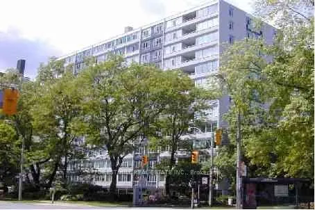 500 Avenue Road #405