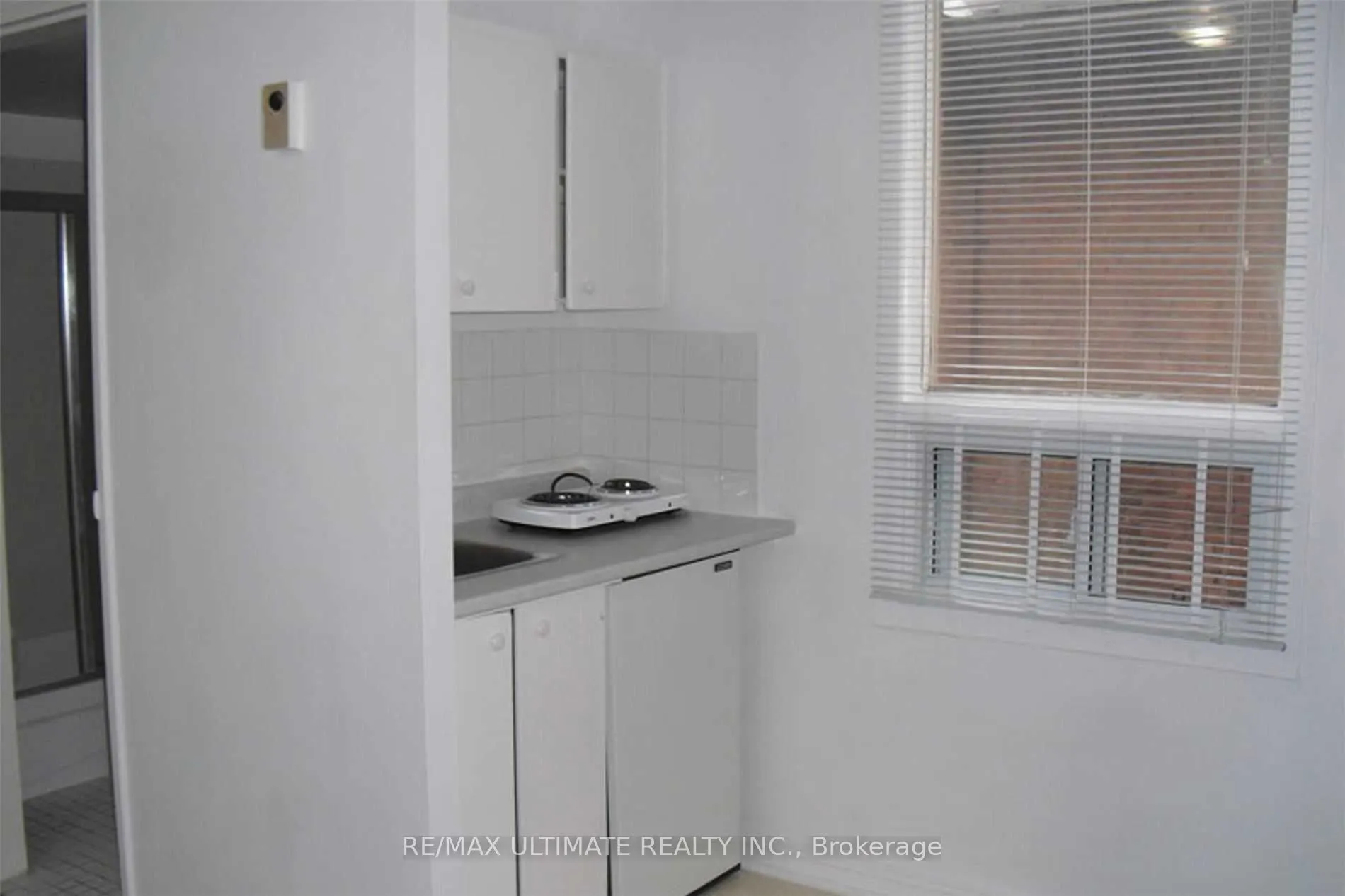 93 Spadina Road
