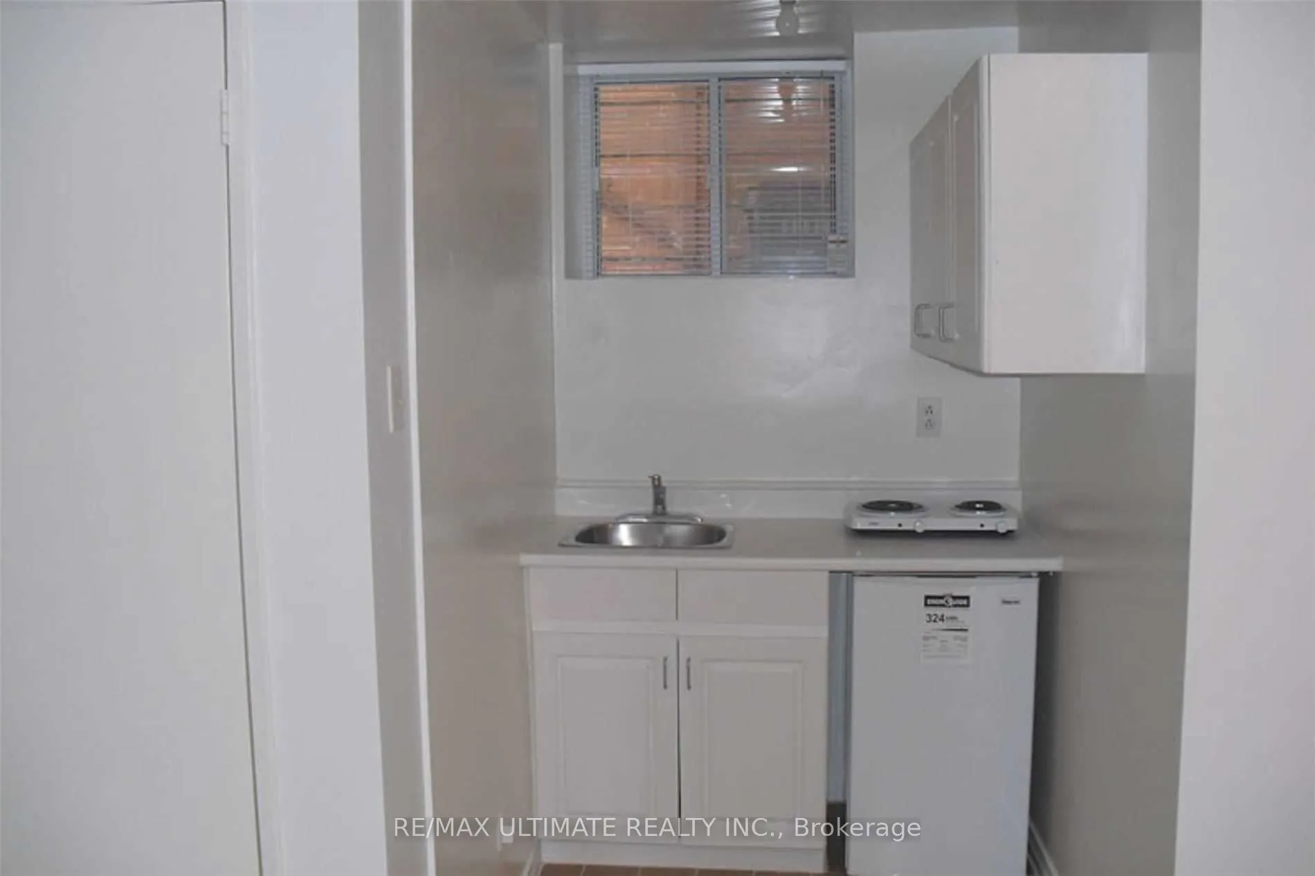 93 Spadina Road