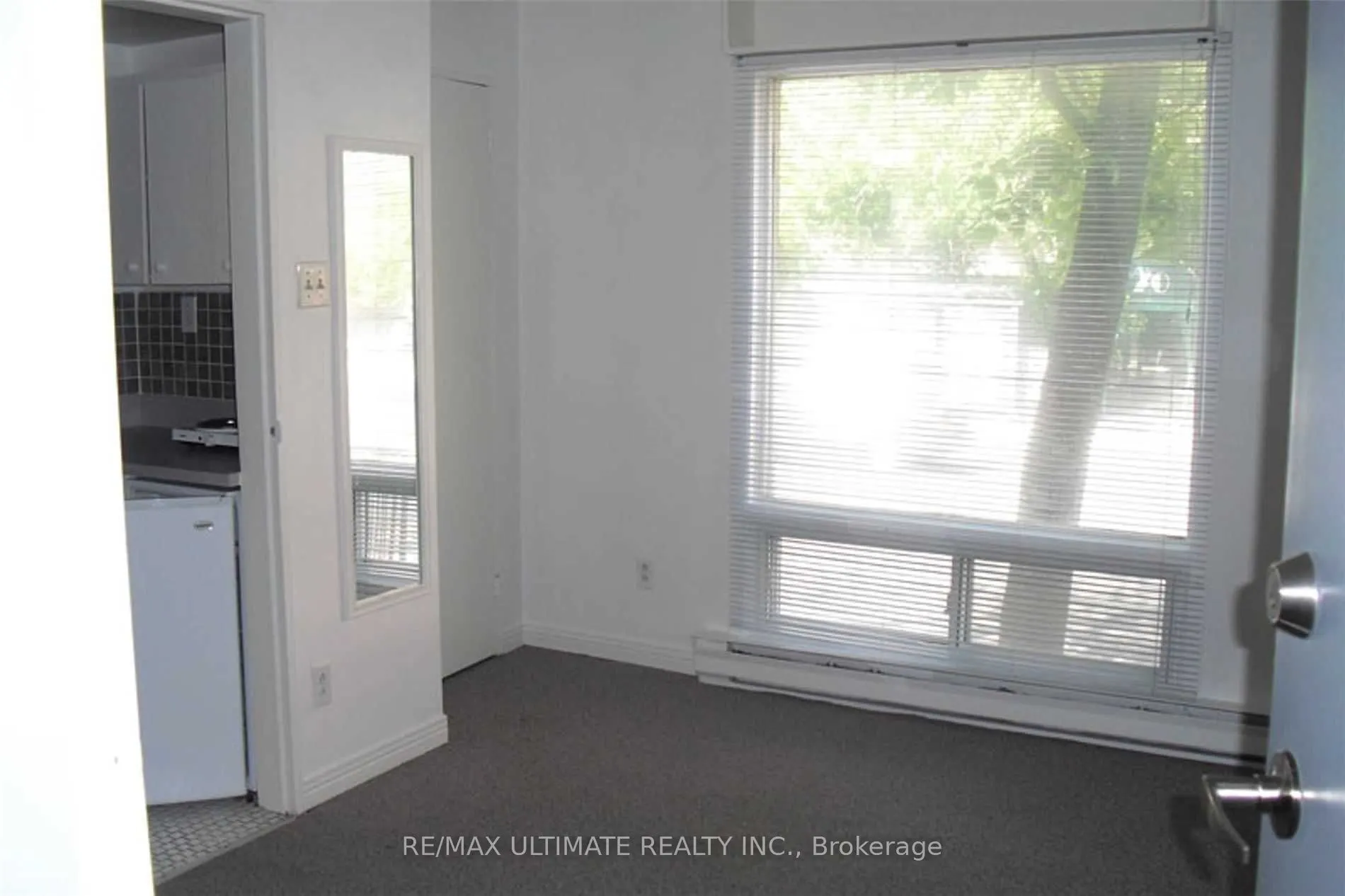 93 Spadina Road