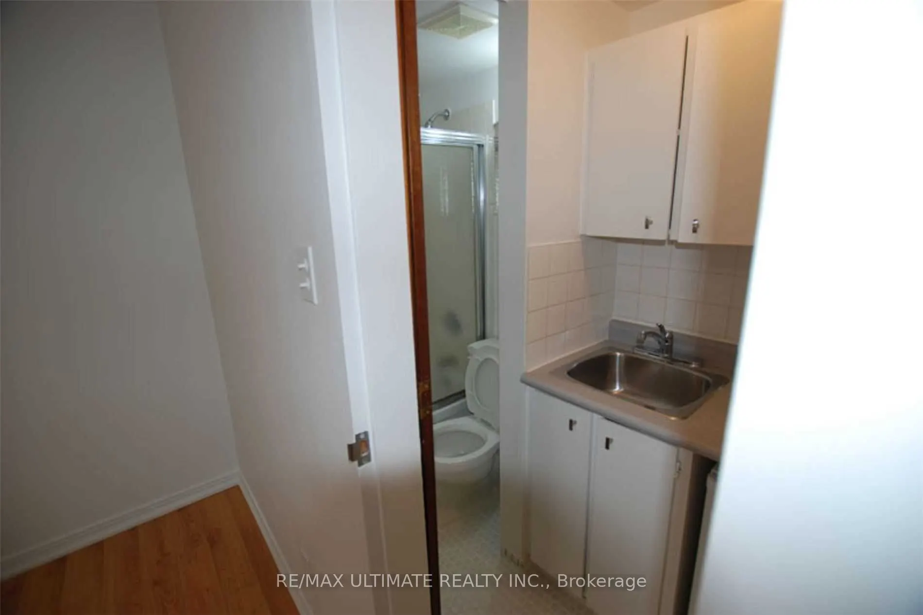 93 Spadina Road