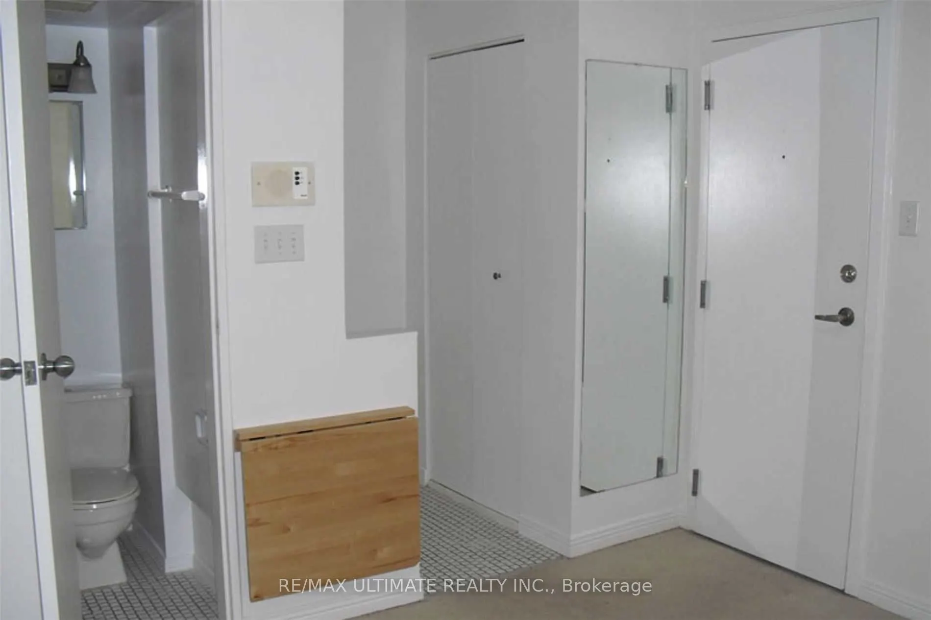 93 Spadina Road