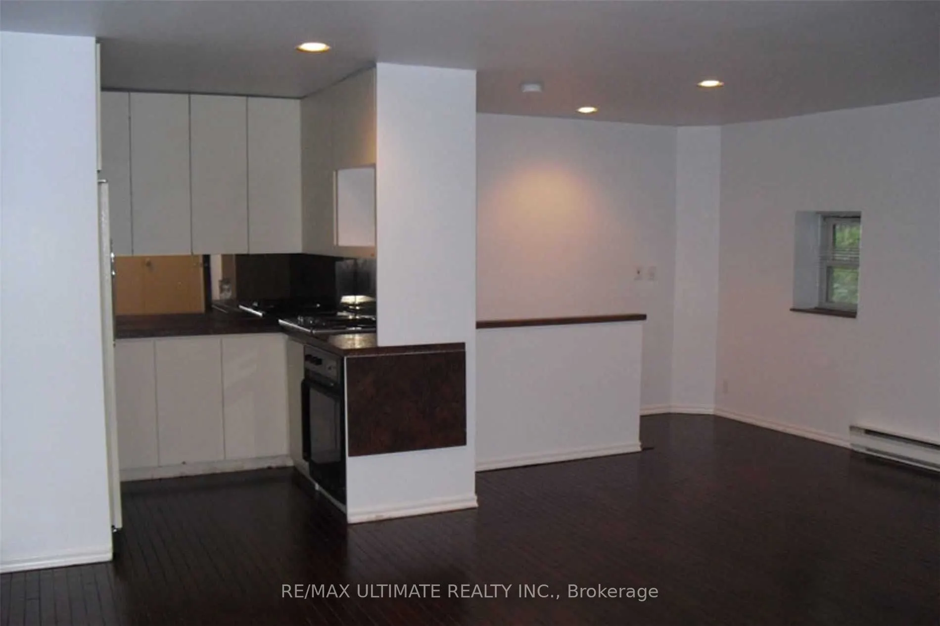 93 Spadina Road