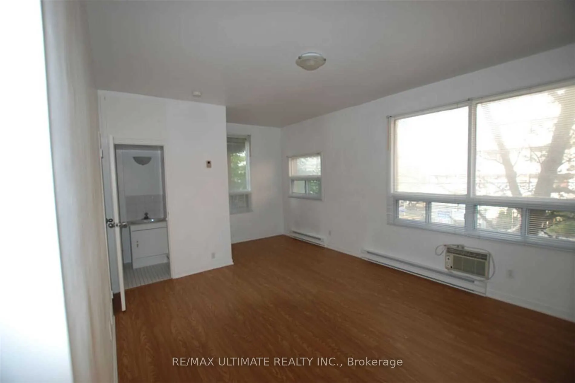 93 Spadina Road