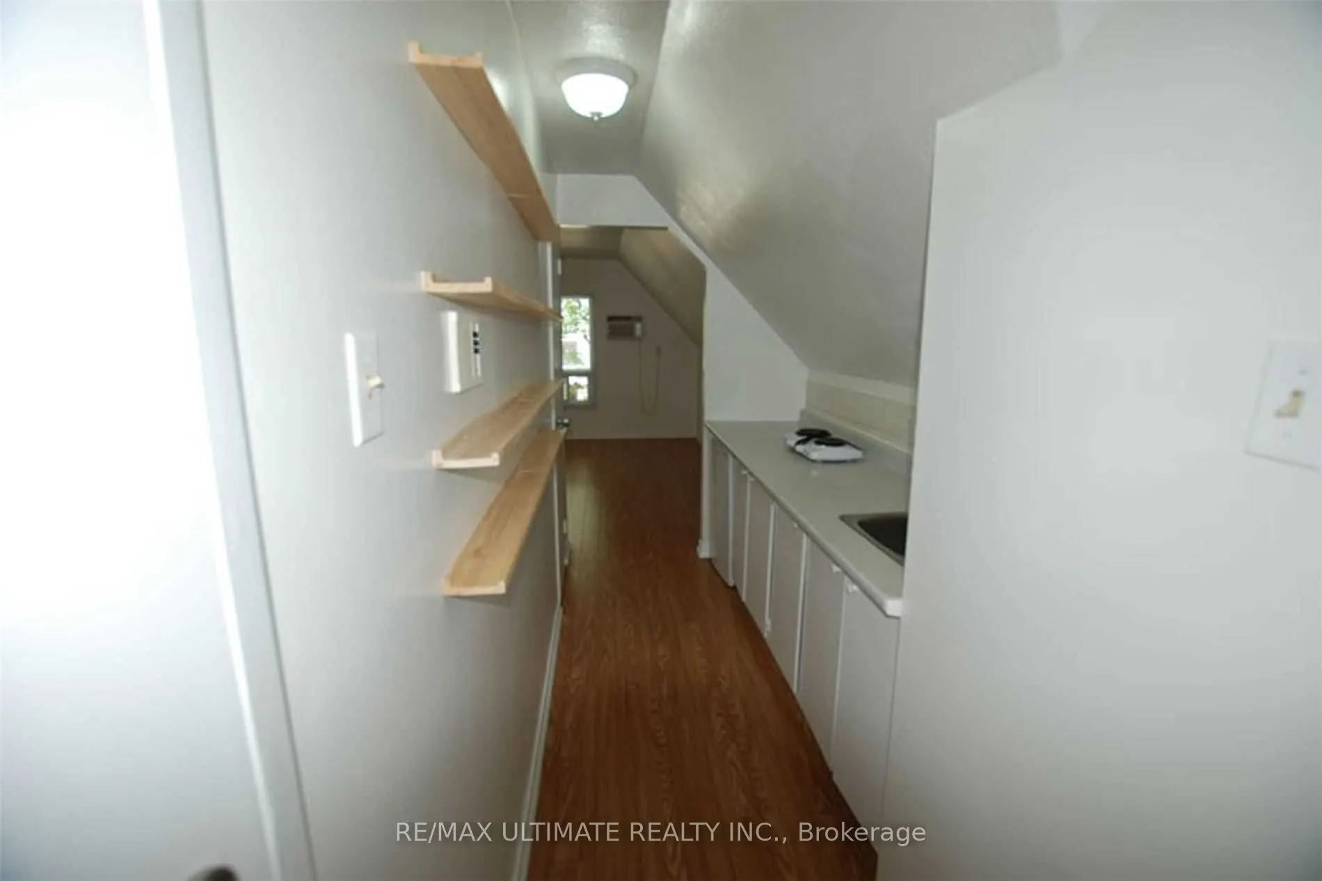 93 Spadina Road