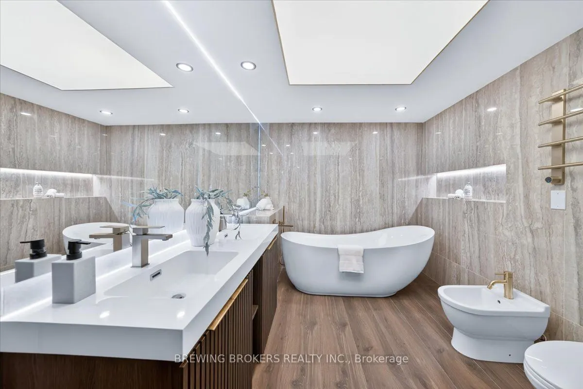 3600 Yonge Street #737