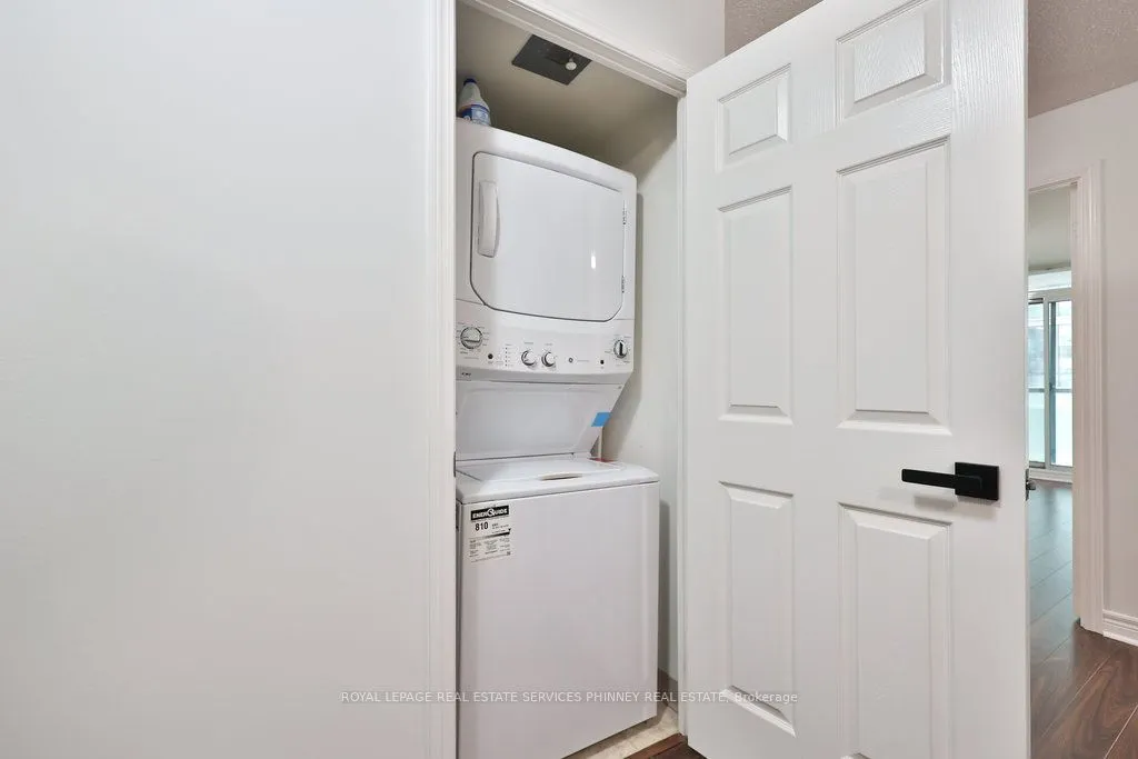 30 Grand Trunk Crescent #708