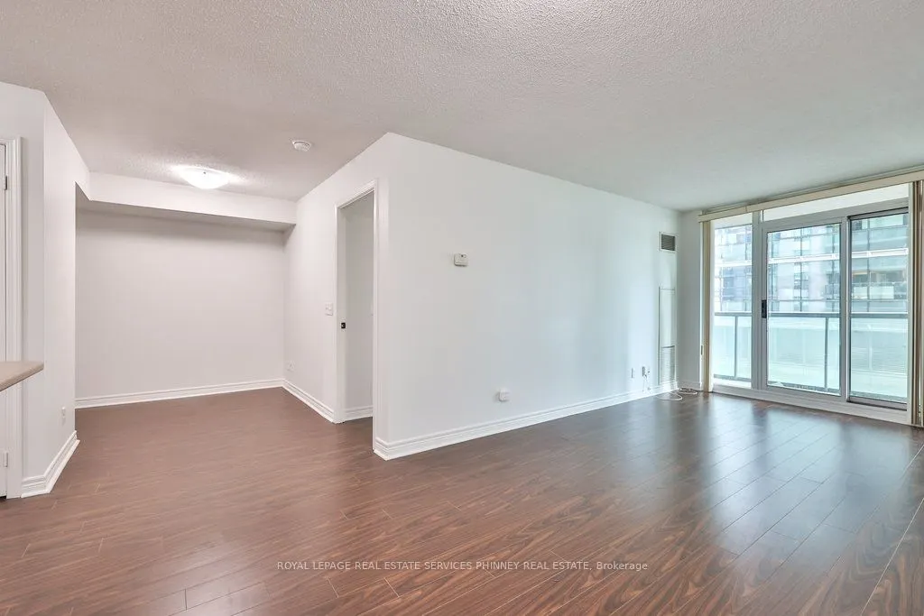 30 Grand Trunk Crescent #708