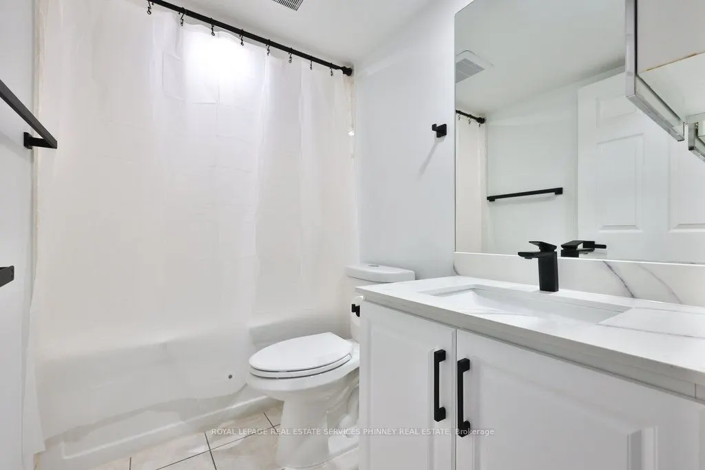30 Grand Trunk Crescent #708