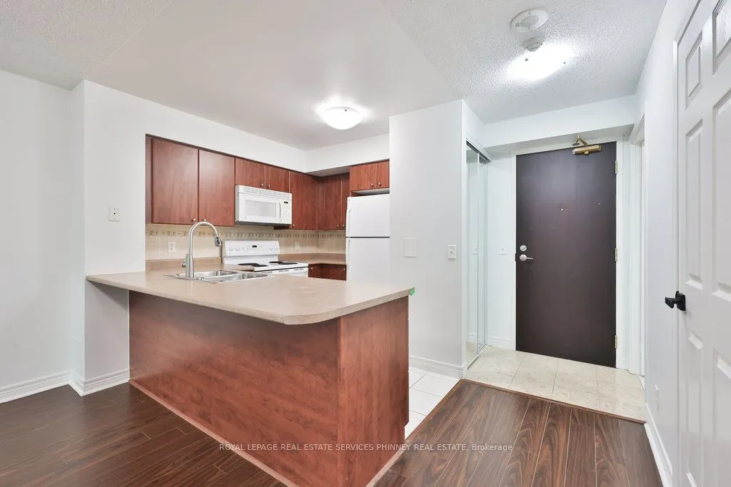 30 Grand Trunk Crescent #708