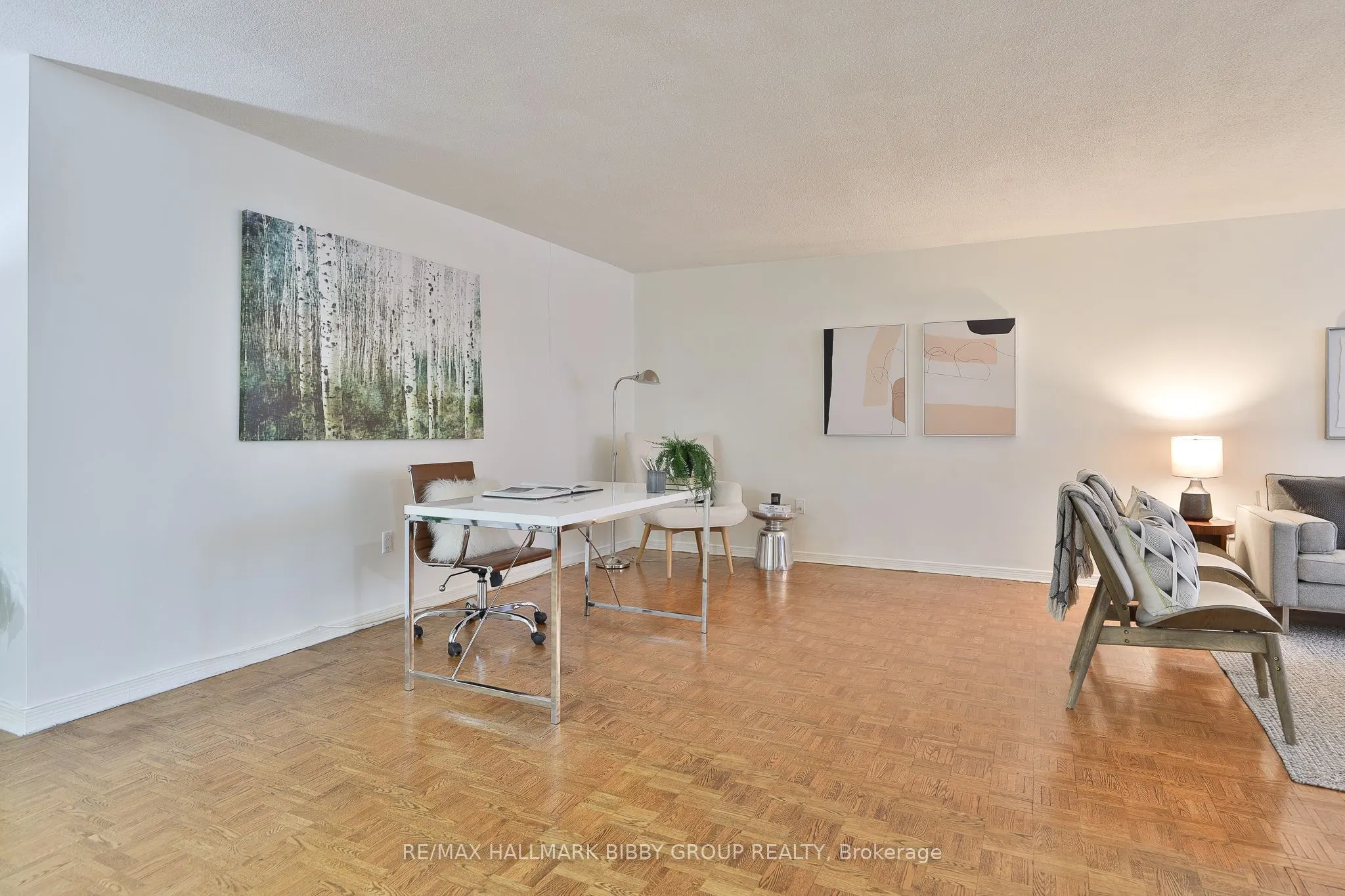 360 Bloor Street E #1007