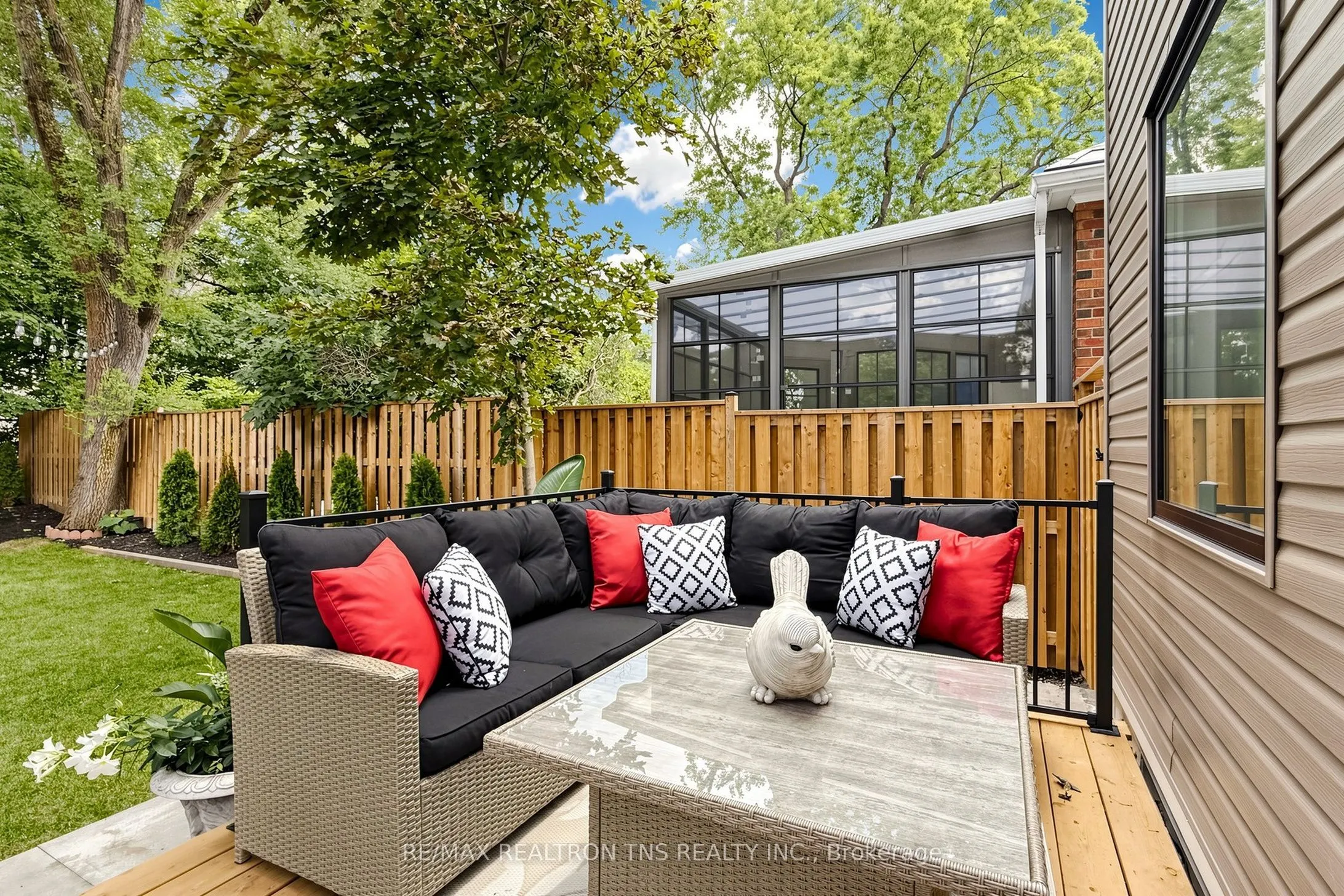 136 Glenvale Boulevard