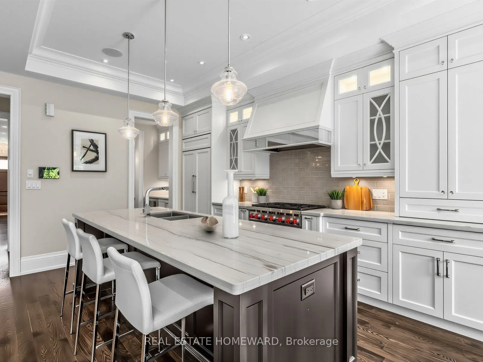 553 Broadway Avenue