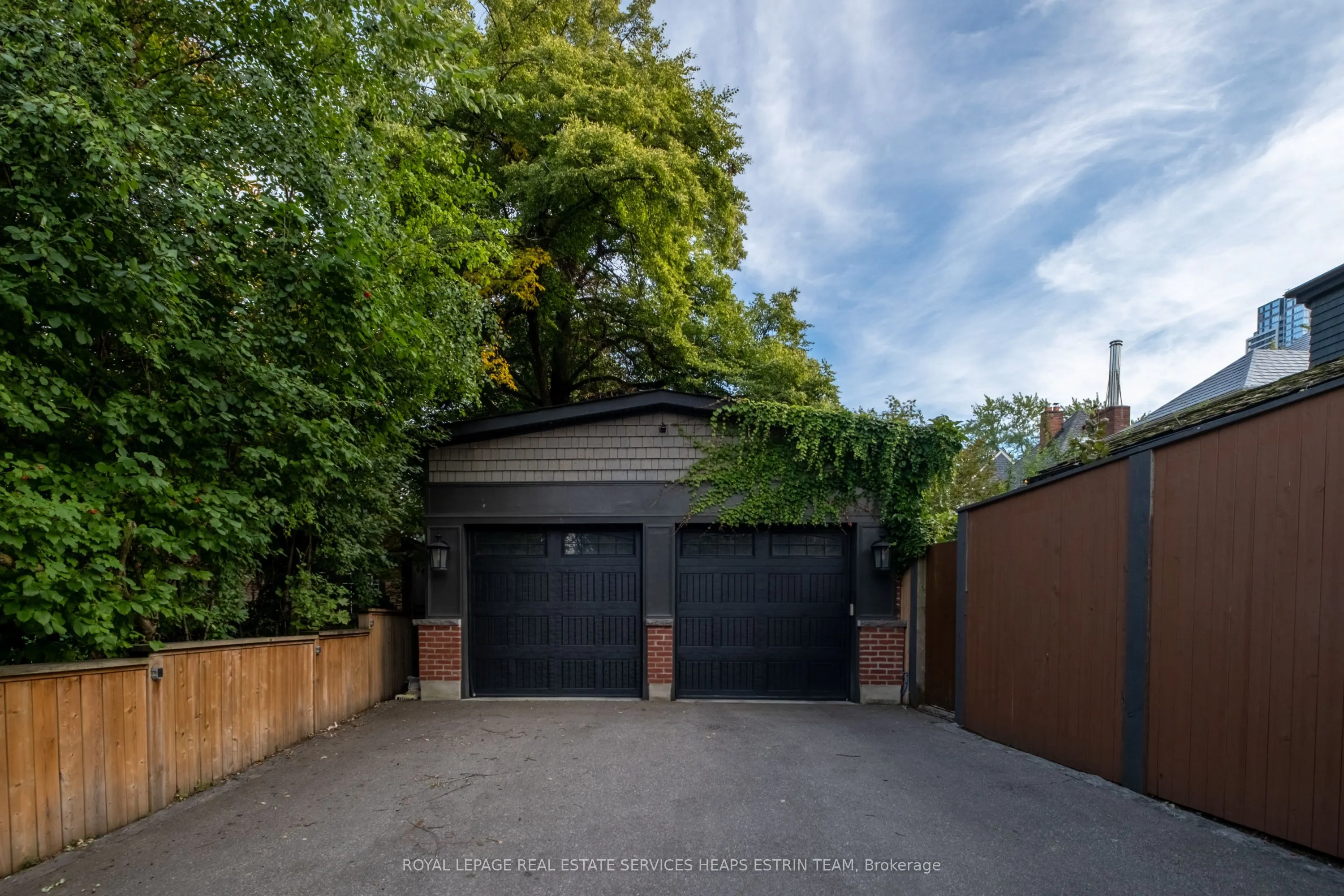 43 Maple Avenue