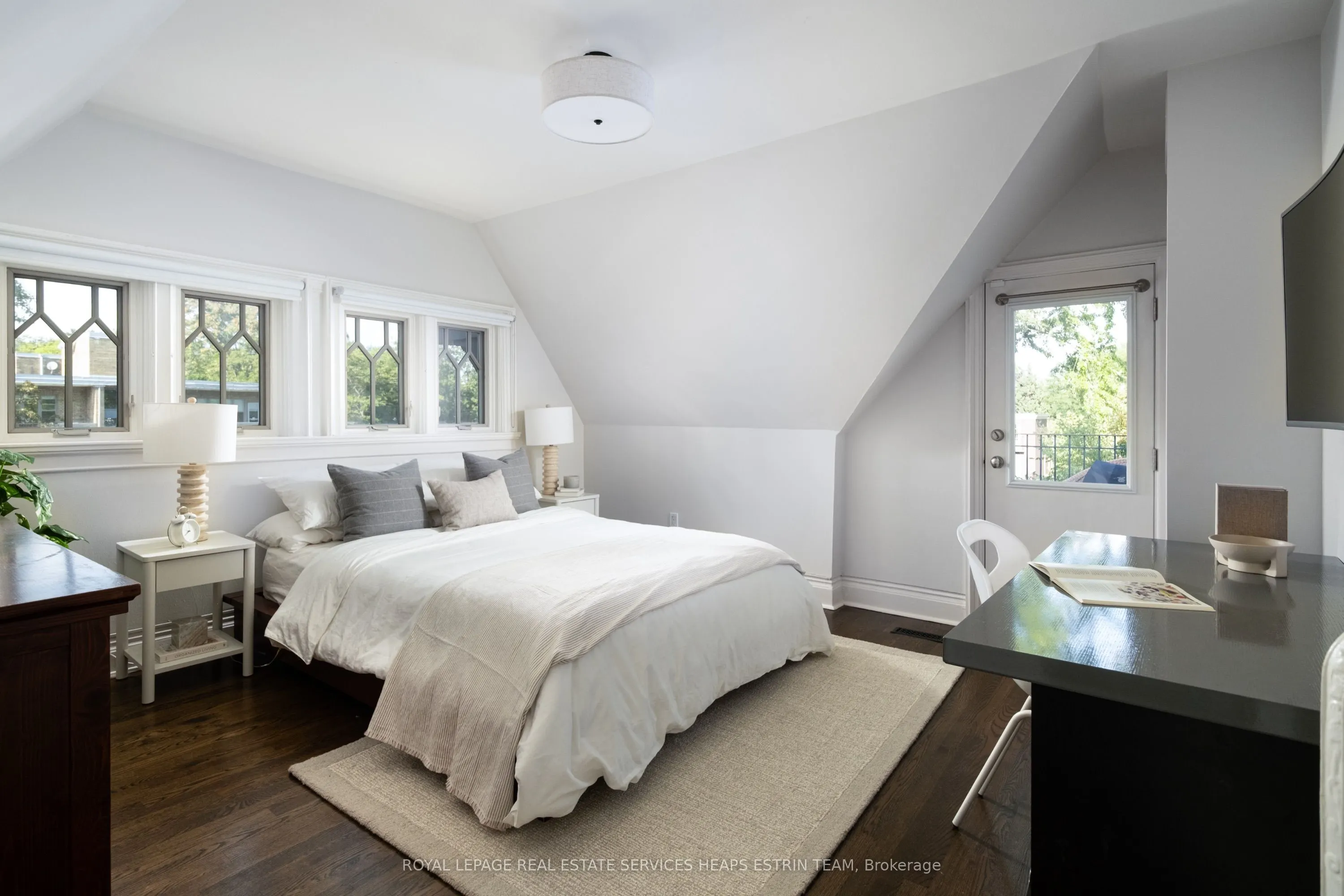 43 Maple Avenue