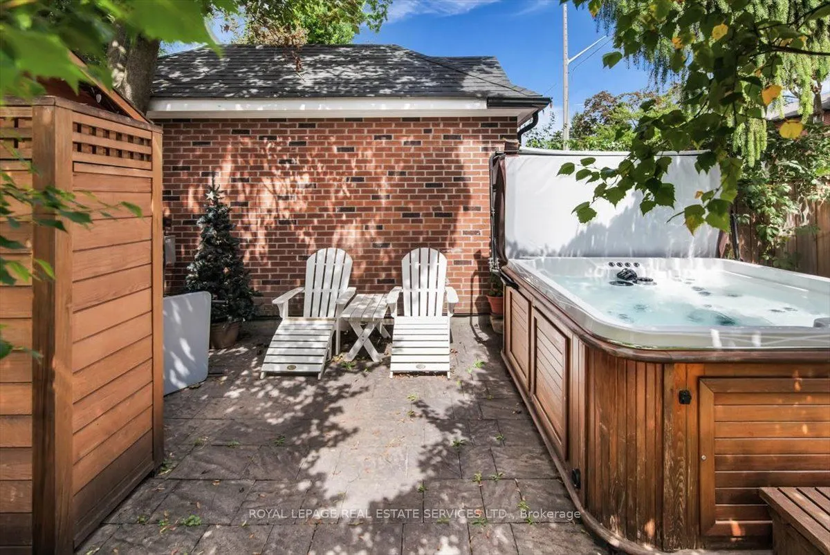 40 Divadale Drive