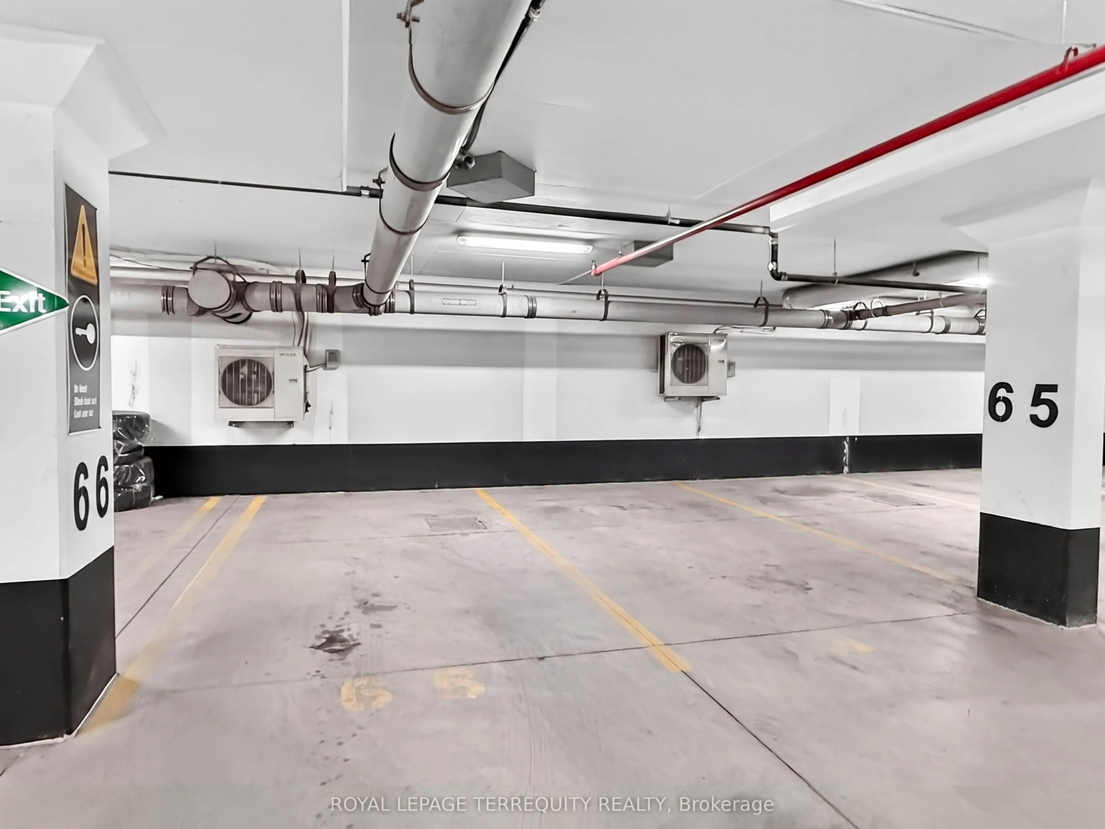 780 Sheppard Avenue E #16