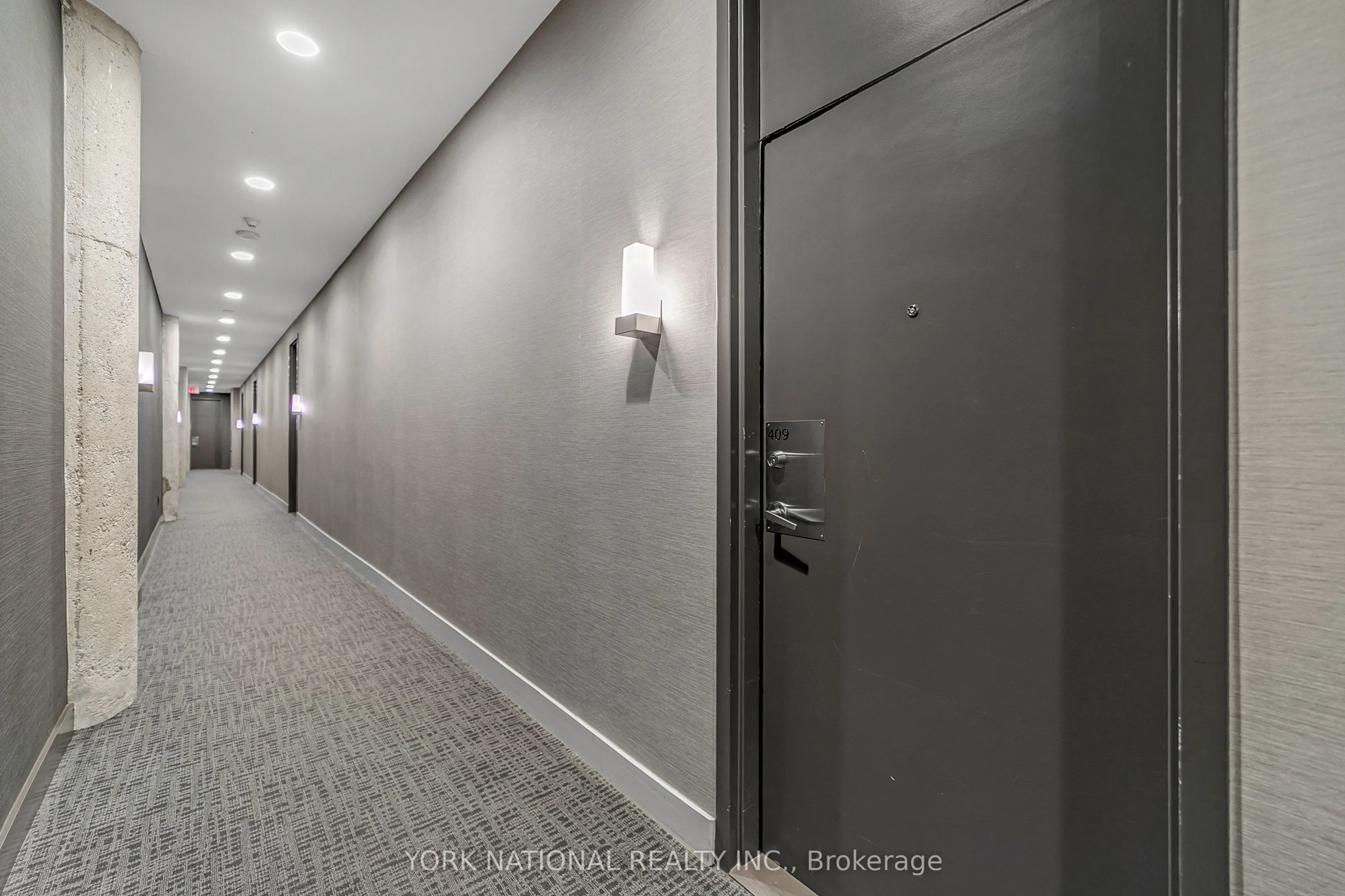 637 Lake Shore Boulevard W #409