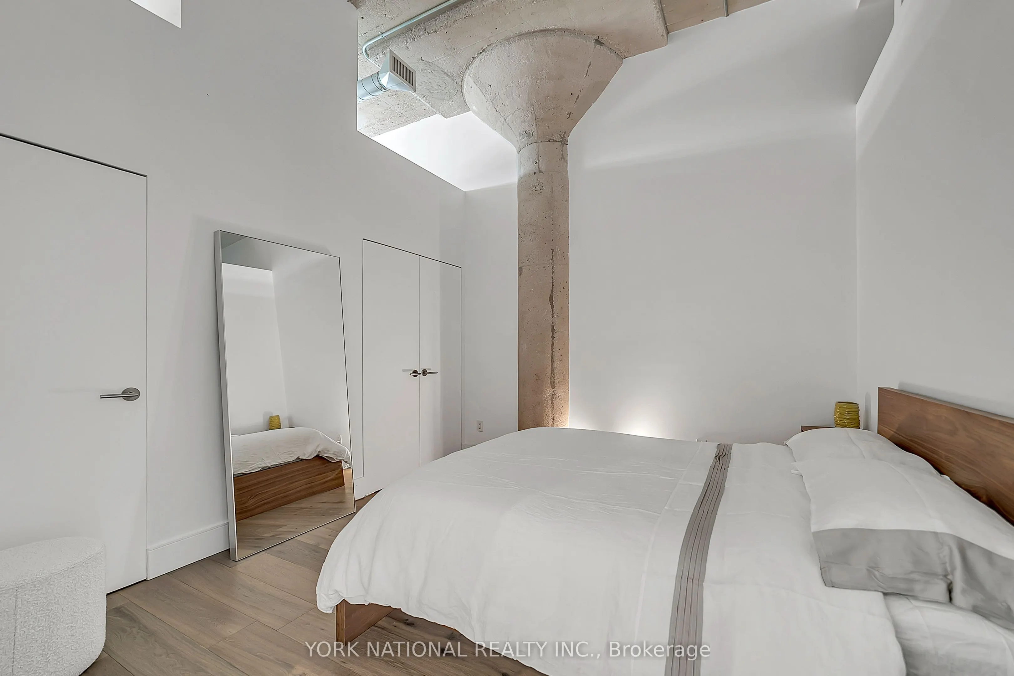 637 Lake Shore Boulevard W #409