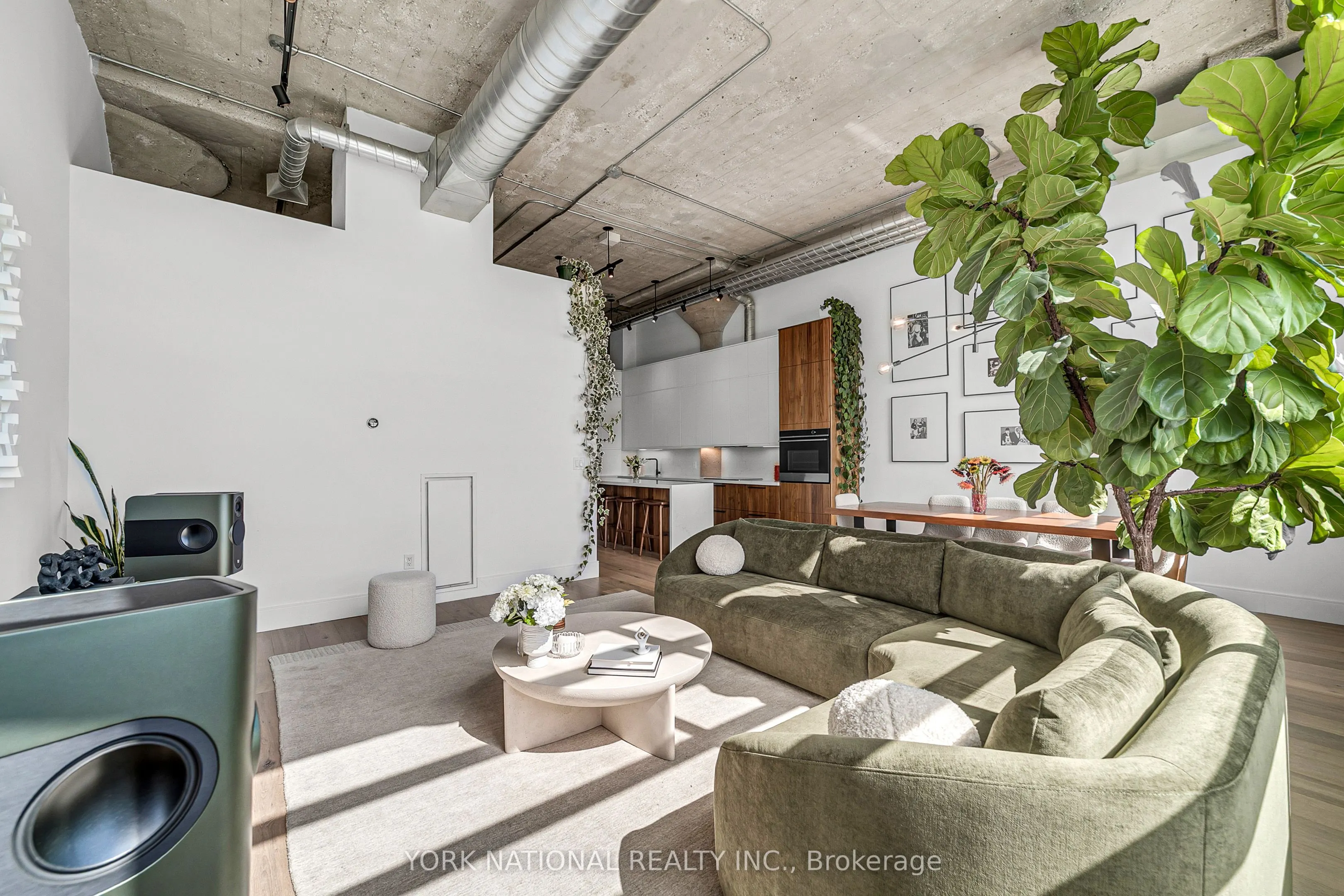 637 Lake Shore Boulevard W #409