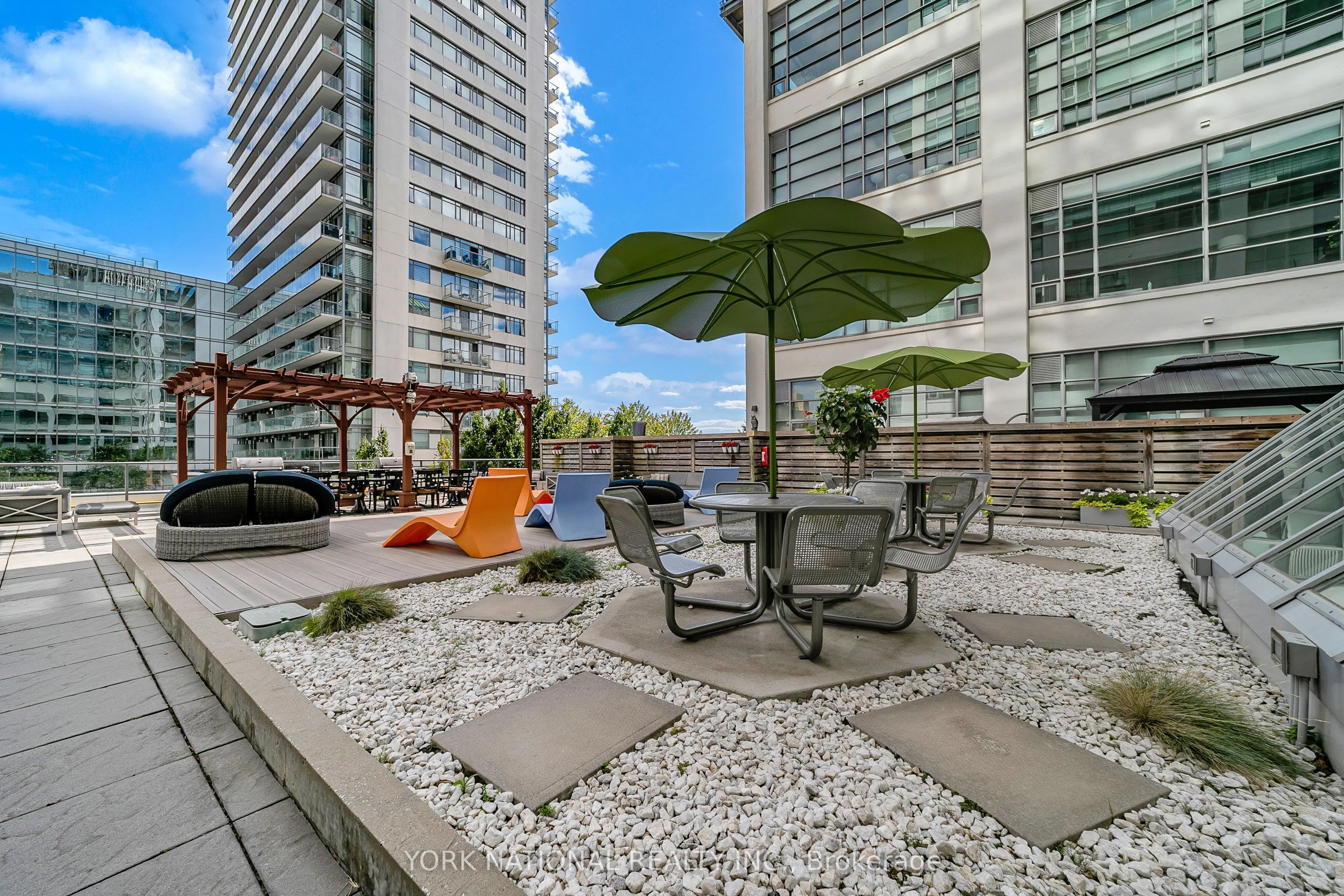 637 Lake Shore Boulevard W #409