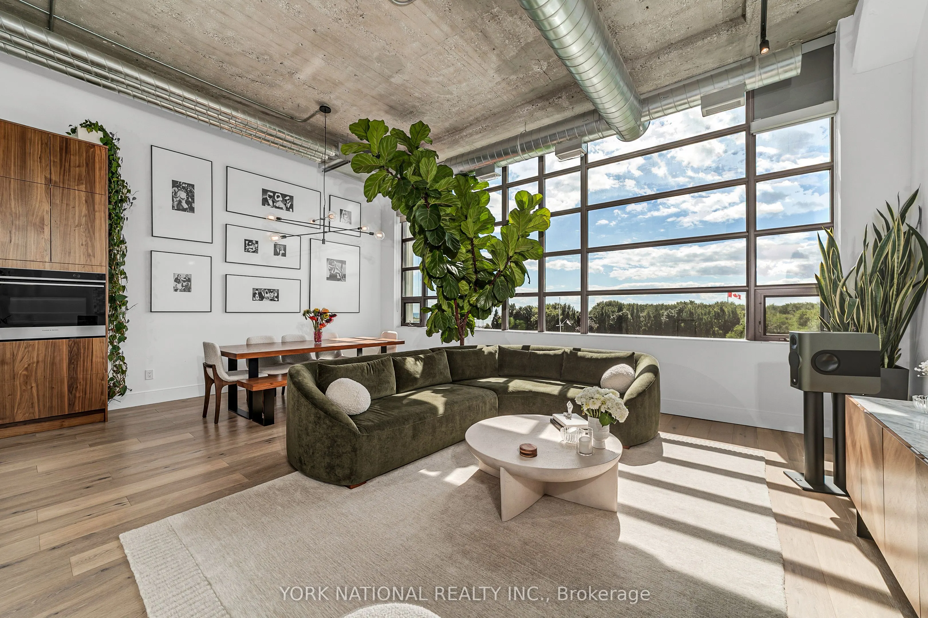 637 Lake Shore Boulevard W #409