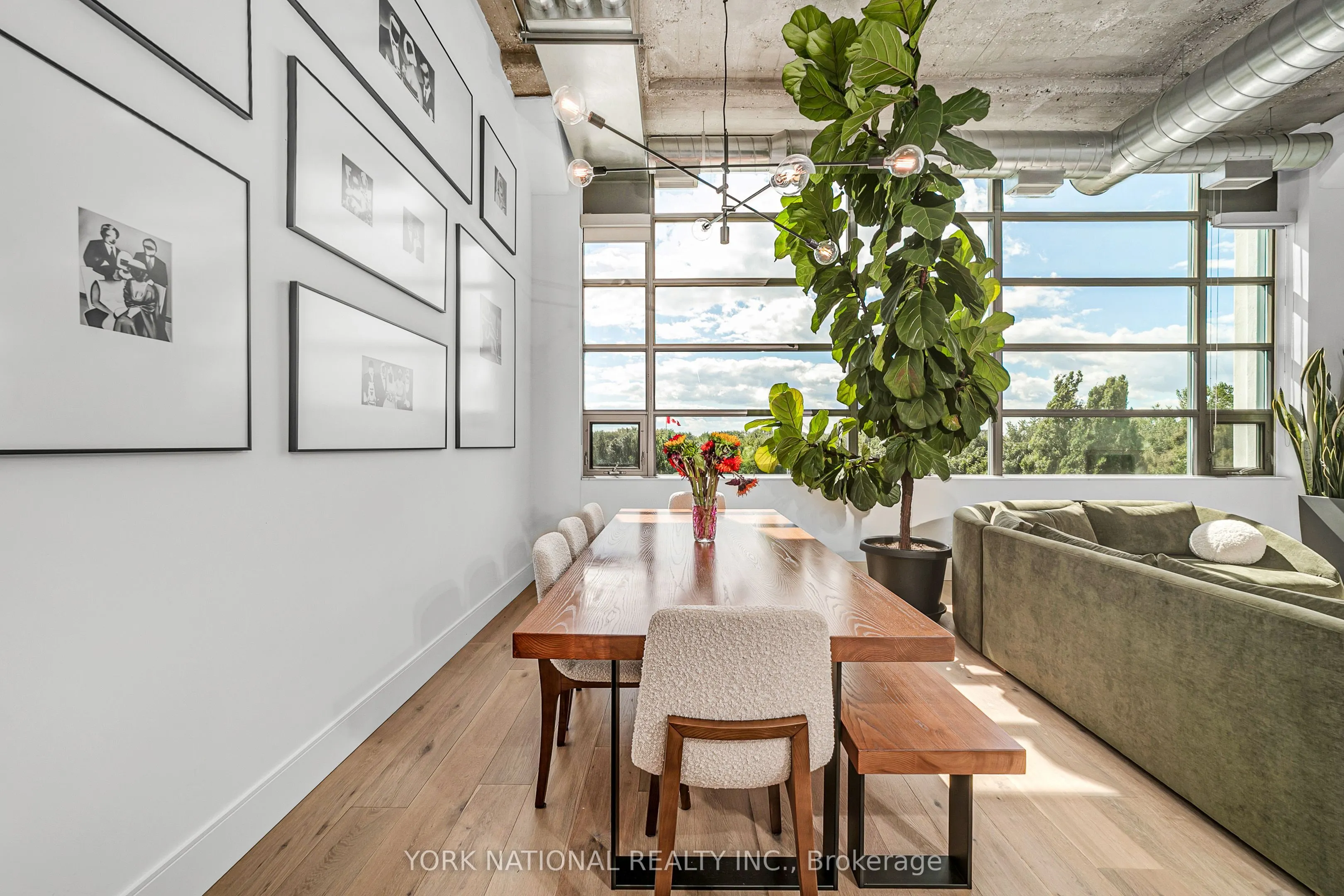 637 Lake Shore Boulevard W #409