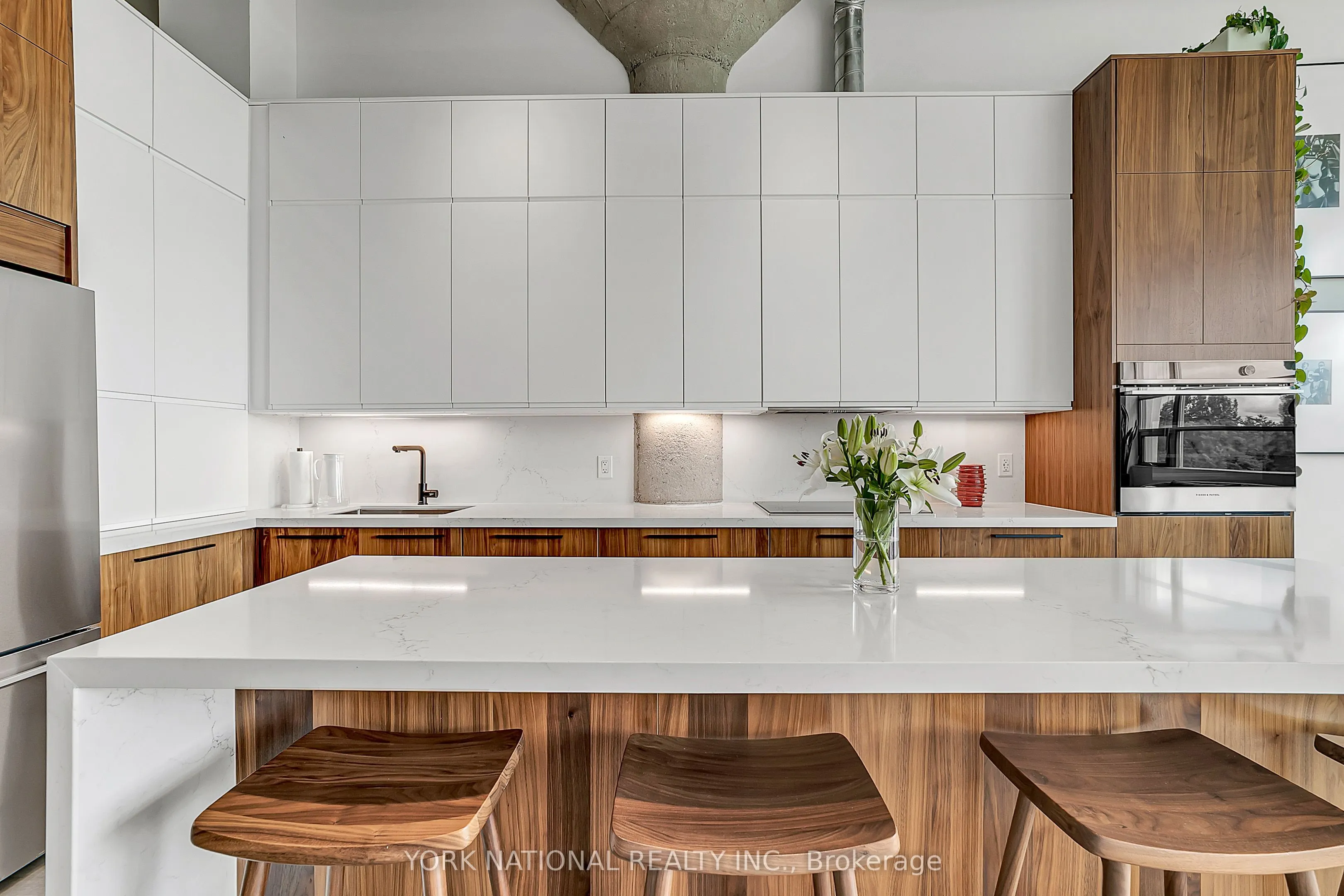 637 Lake Shore Boulevard W #409