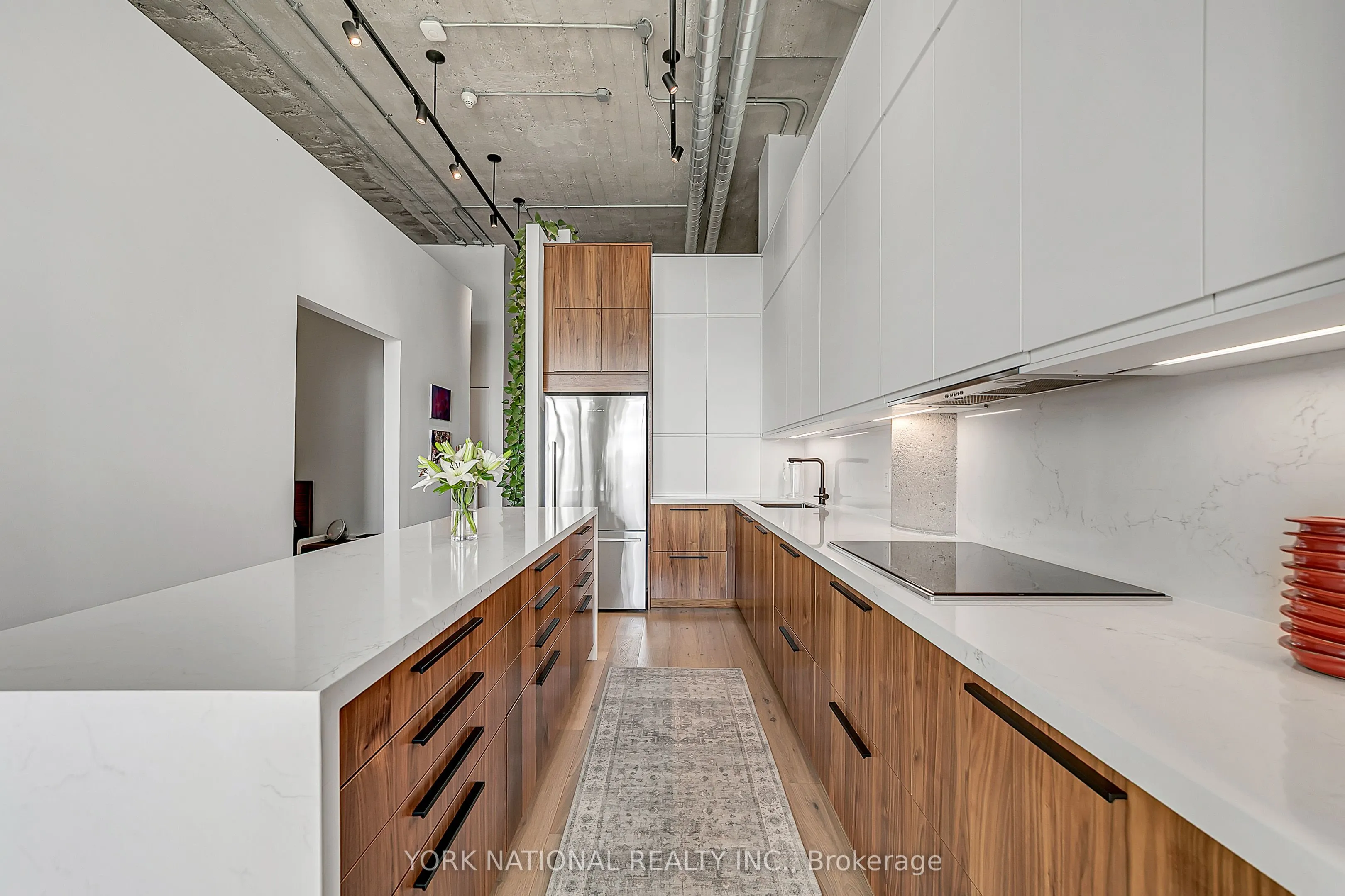 637 Lake Shore Boulevard W #409