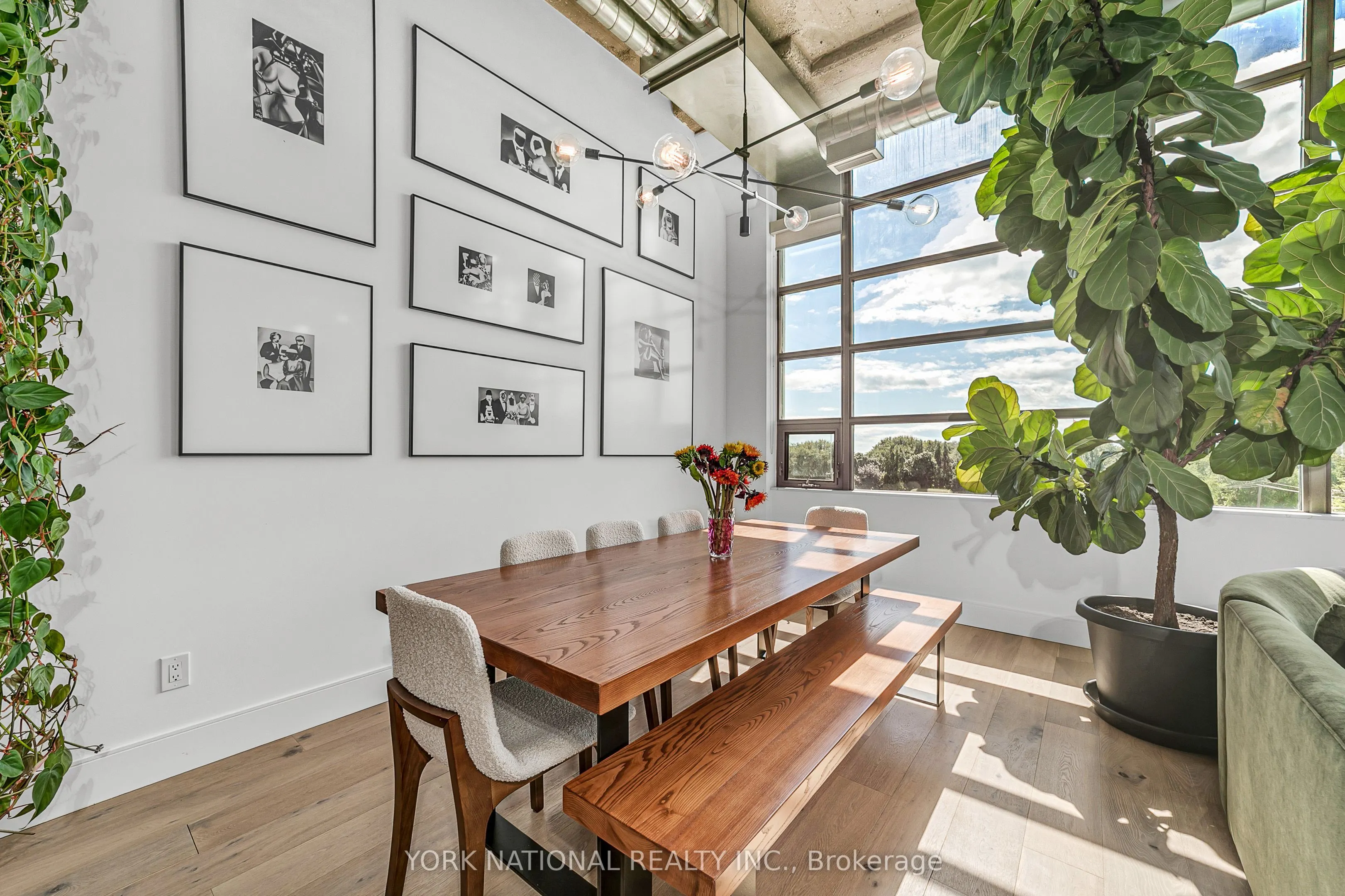 637 Lake Shore Boulevard W #409