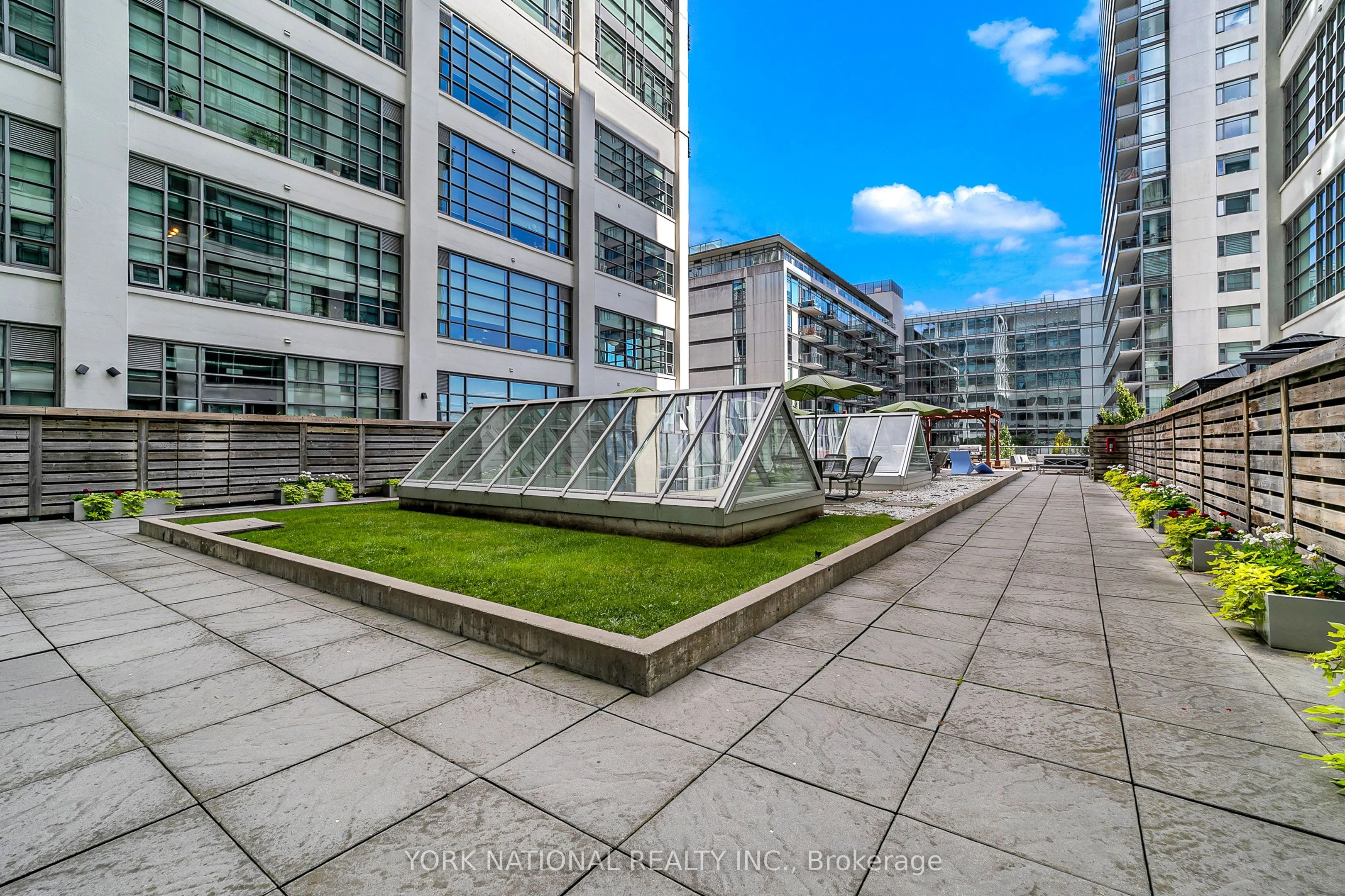 637 Lake Shore Boulevard W #409