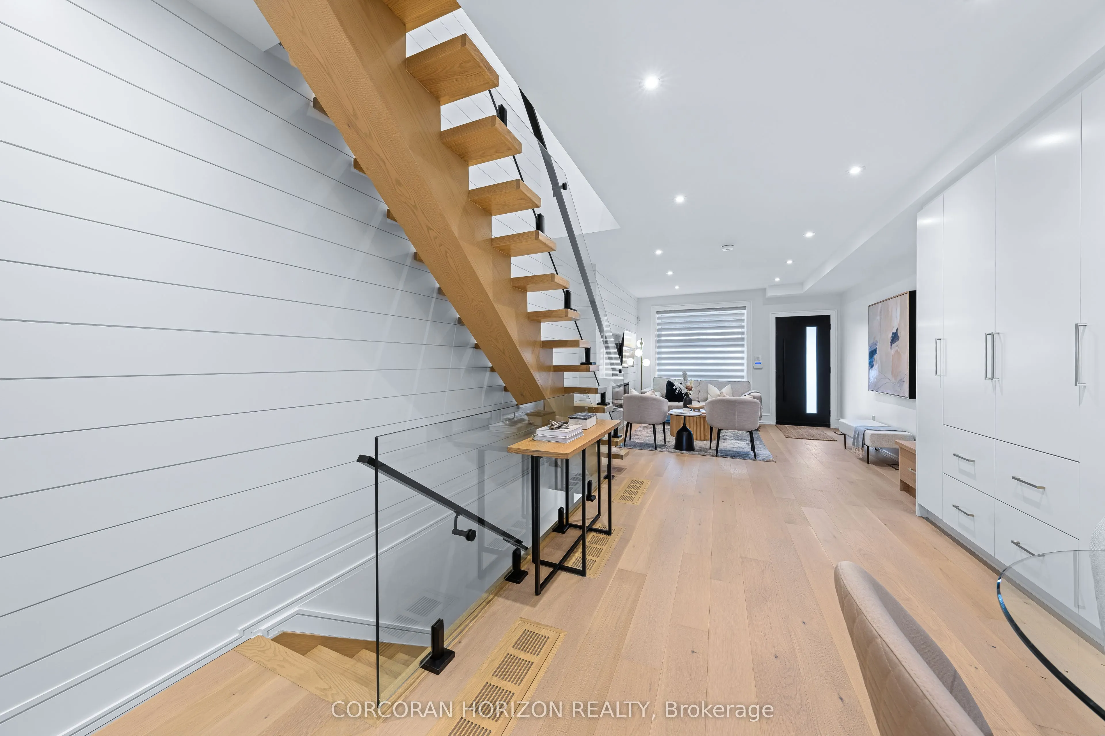 225 Christie Street