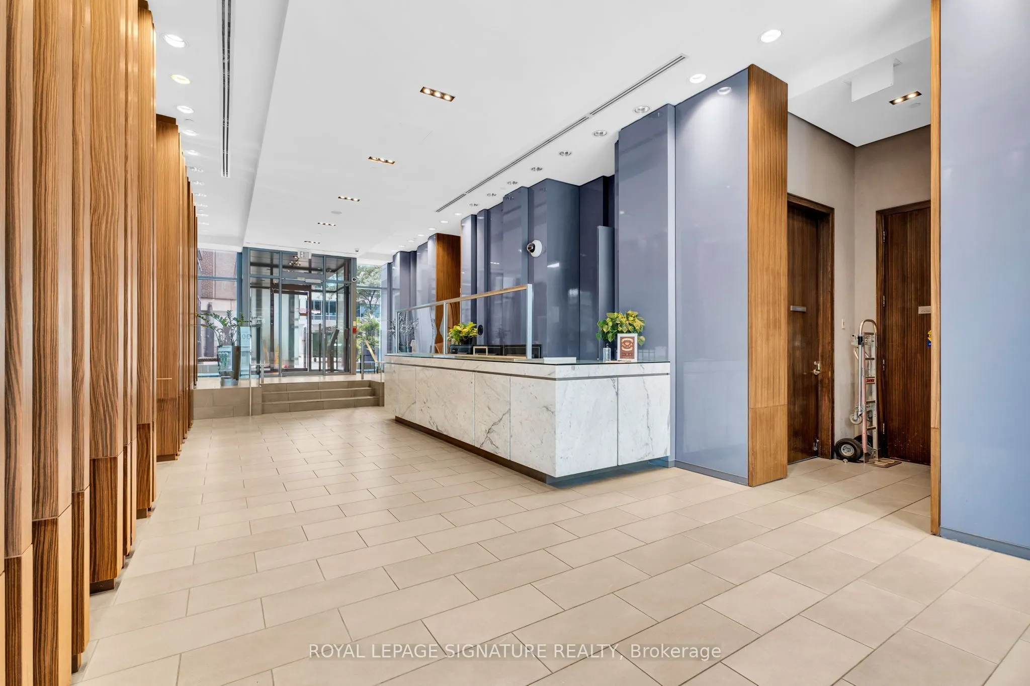33 Lombard Street #316