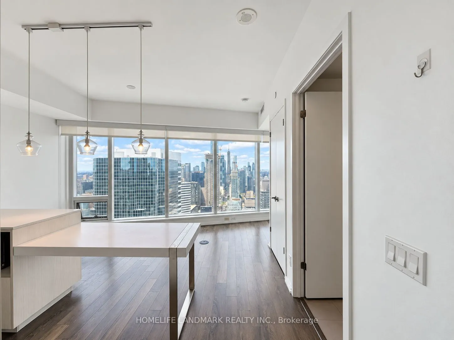 197 Yonge Street #4213