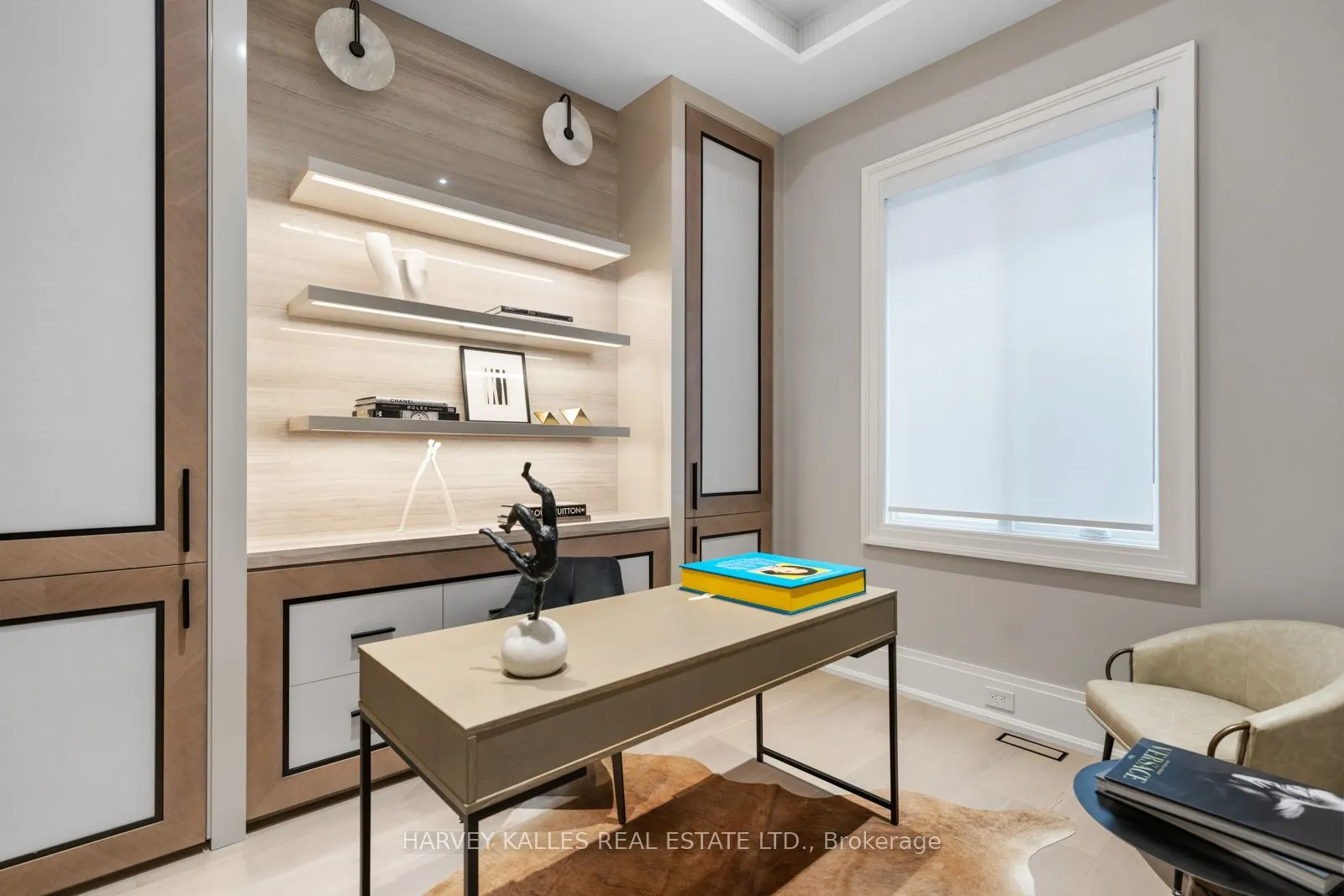 117 Yonge Boulevard