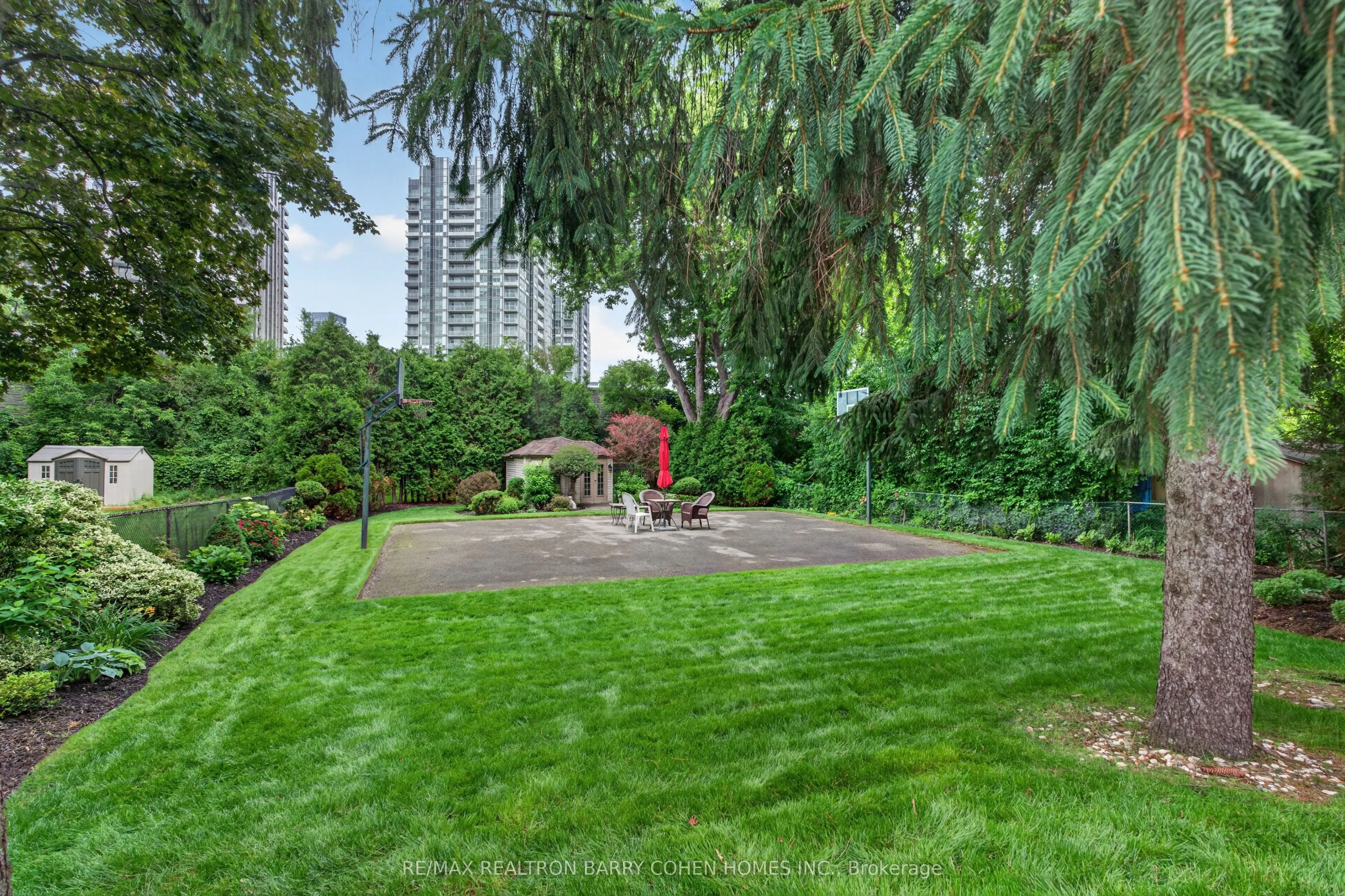 110 Upper Canada Drive