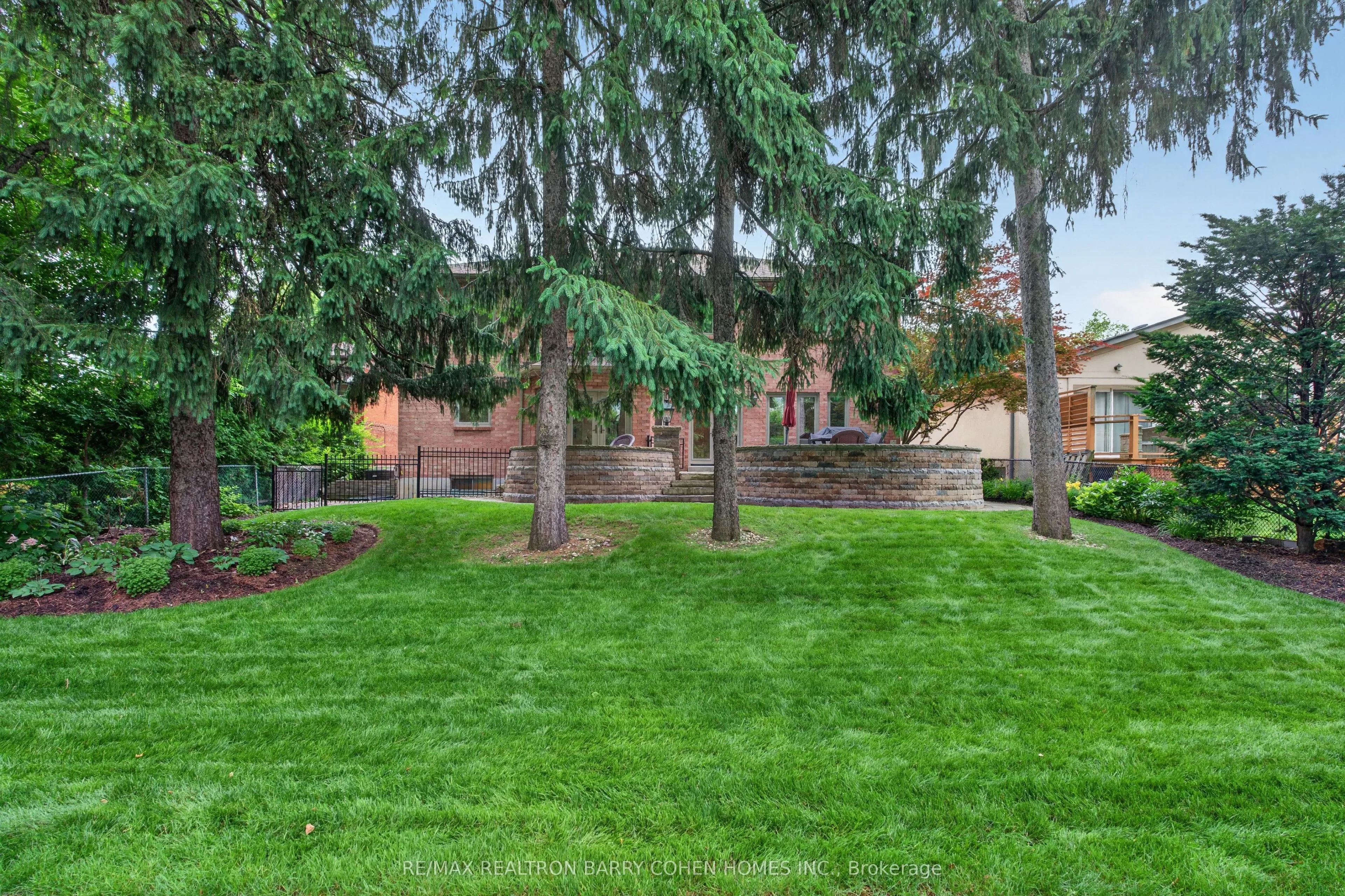 110 Upper Canada Drive