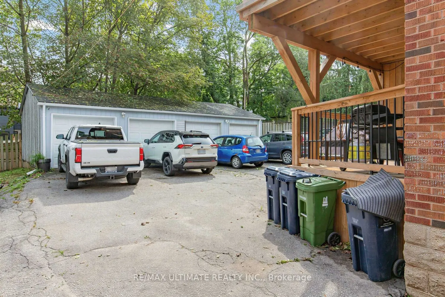 185 Castlefield Avenue