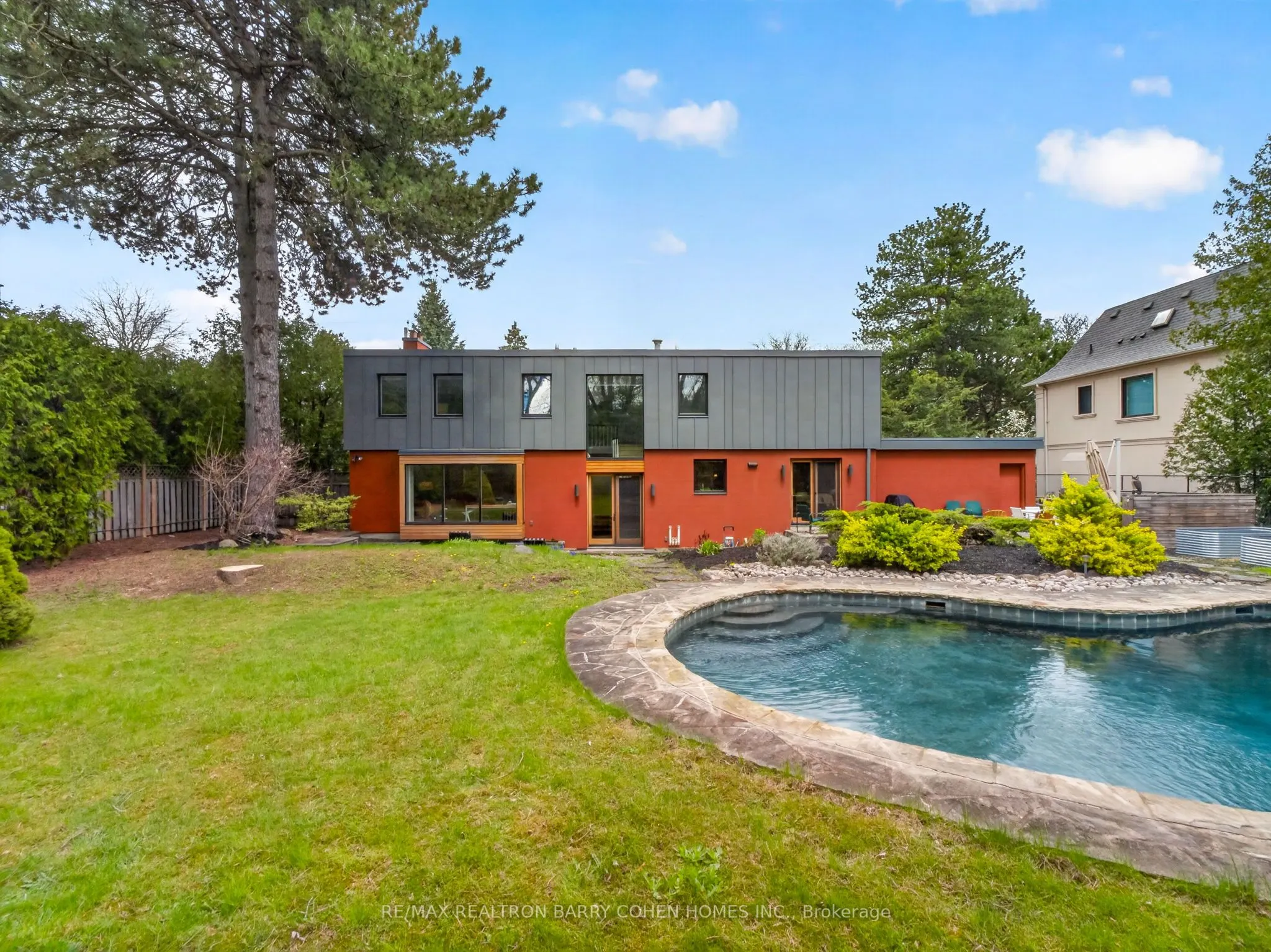 19 Saintfield Avenue