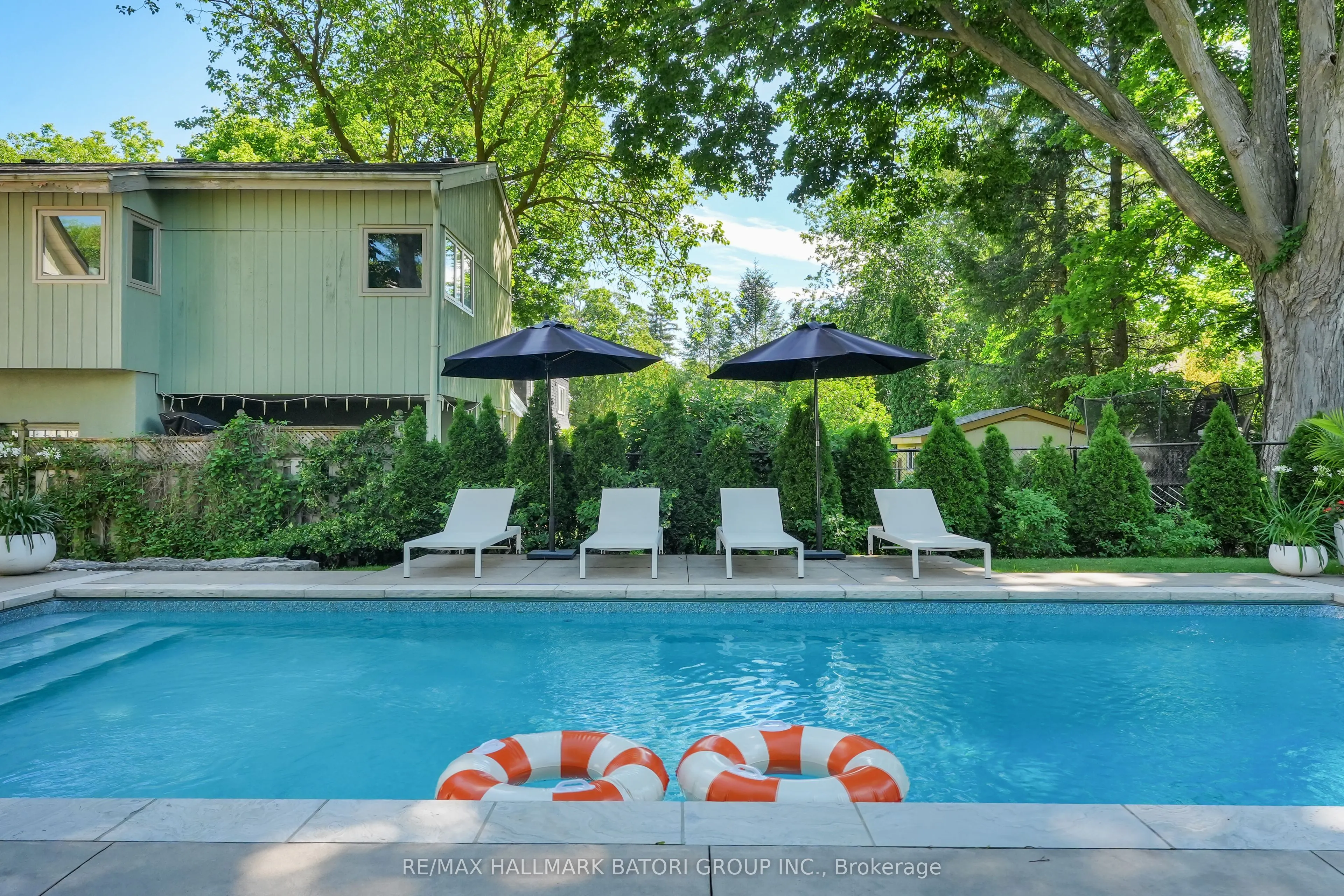 255 Blythwood Road