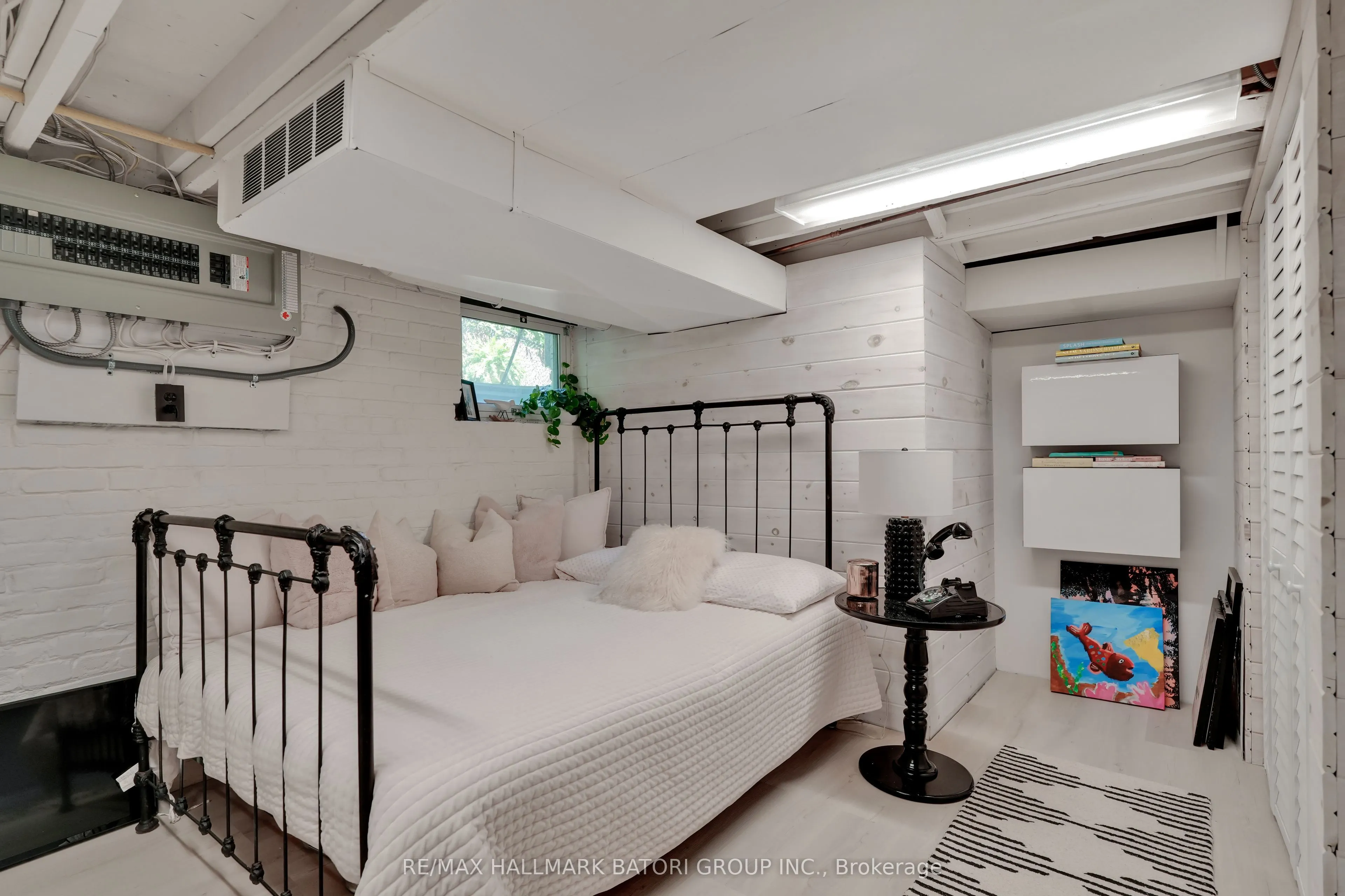 255 Blythwood Road