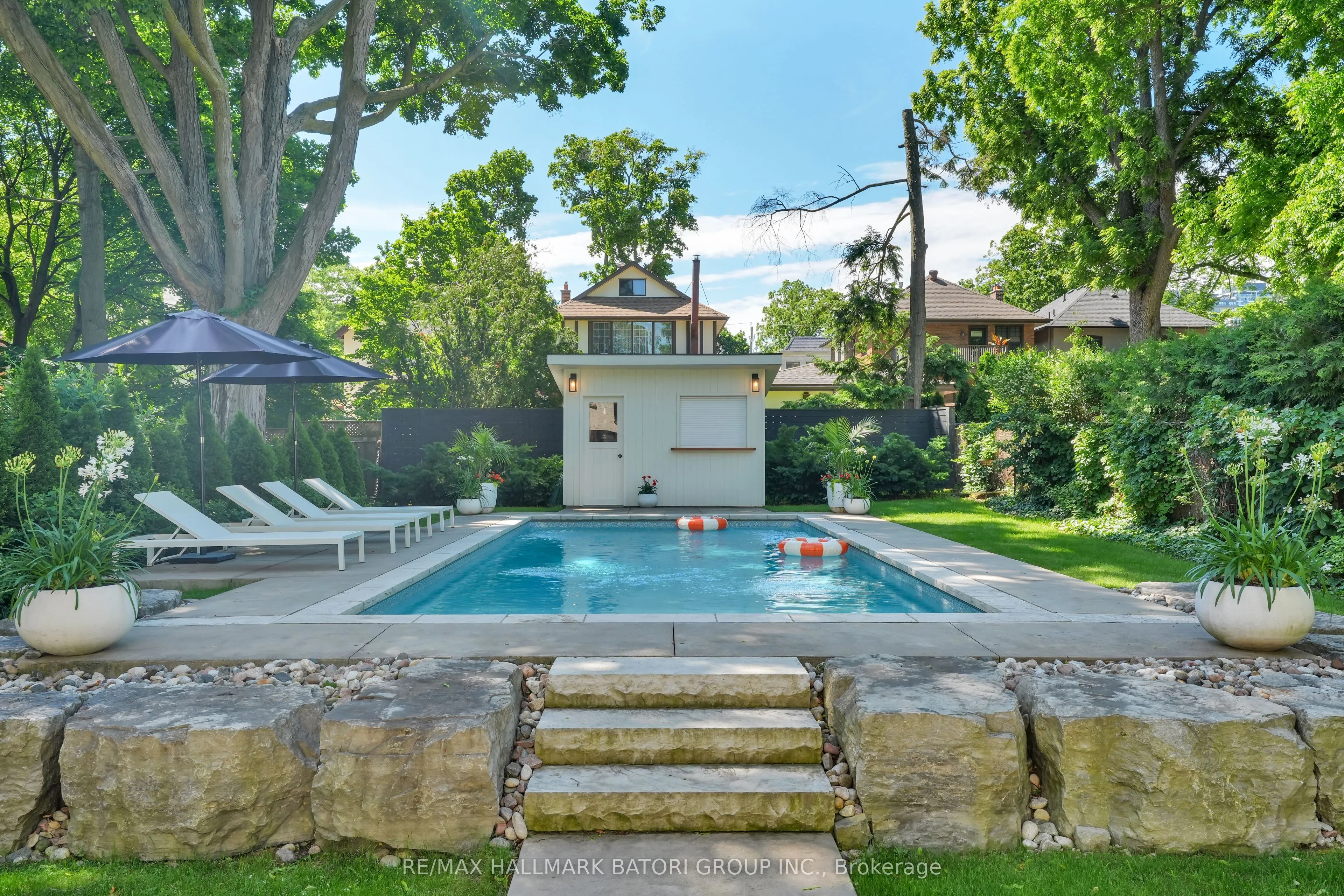 255 Blythwood Road