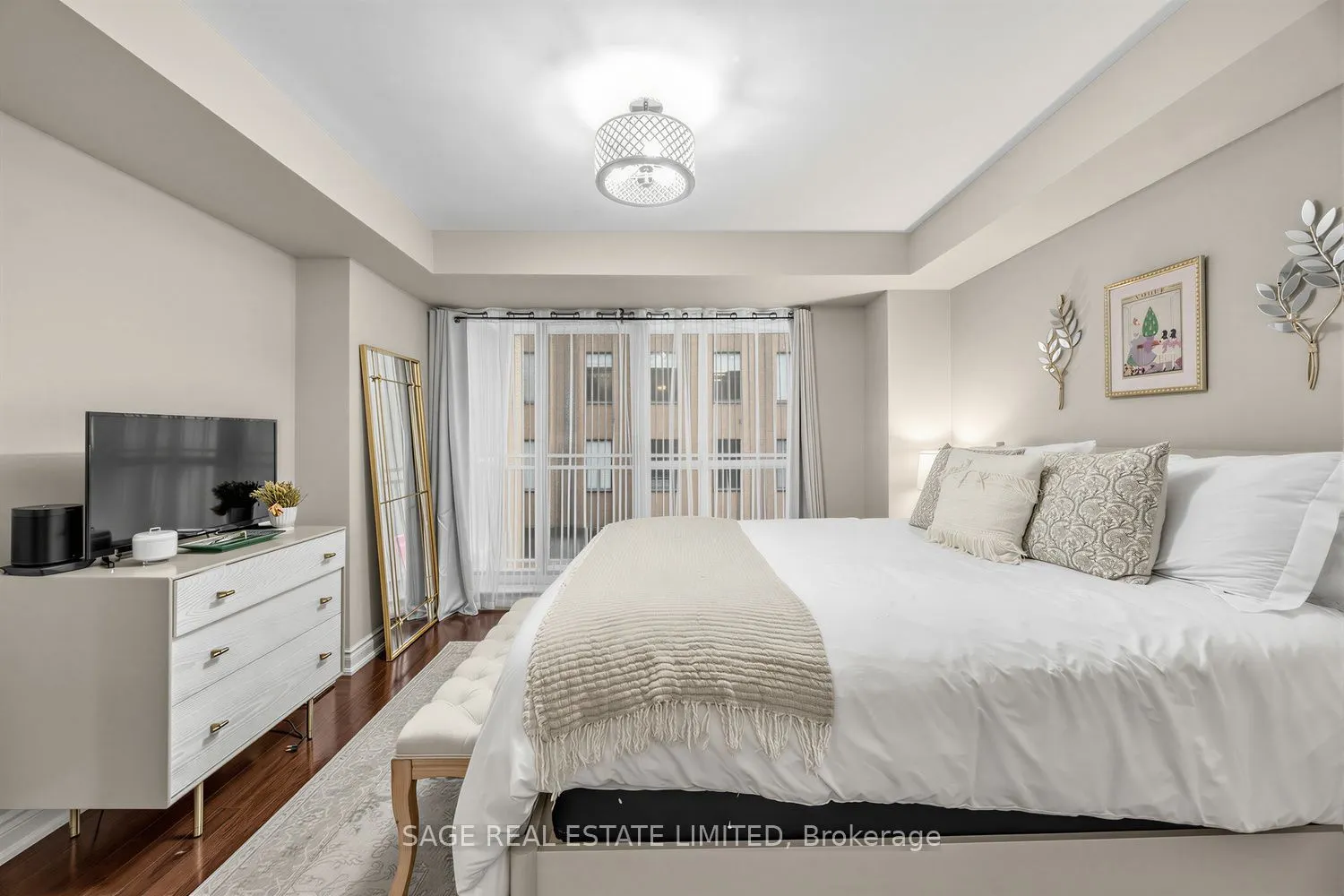 80 Cumberland Street #303