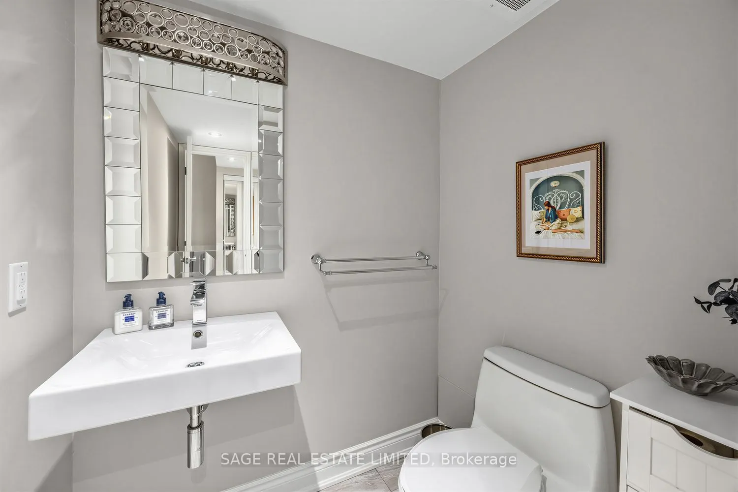 80 Cumberland Street #303
