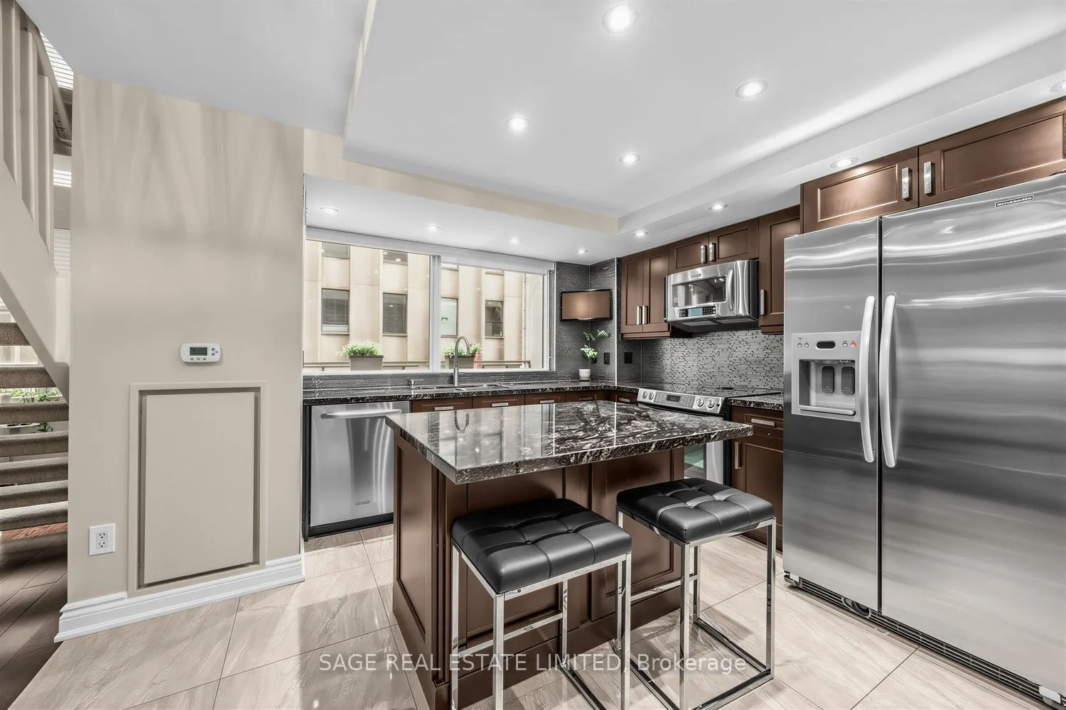 80 Cumberland Street #303