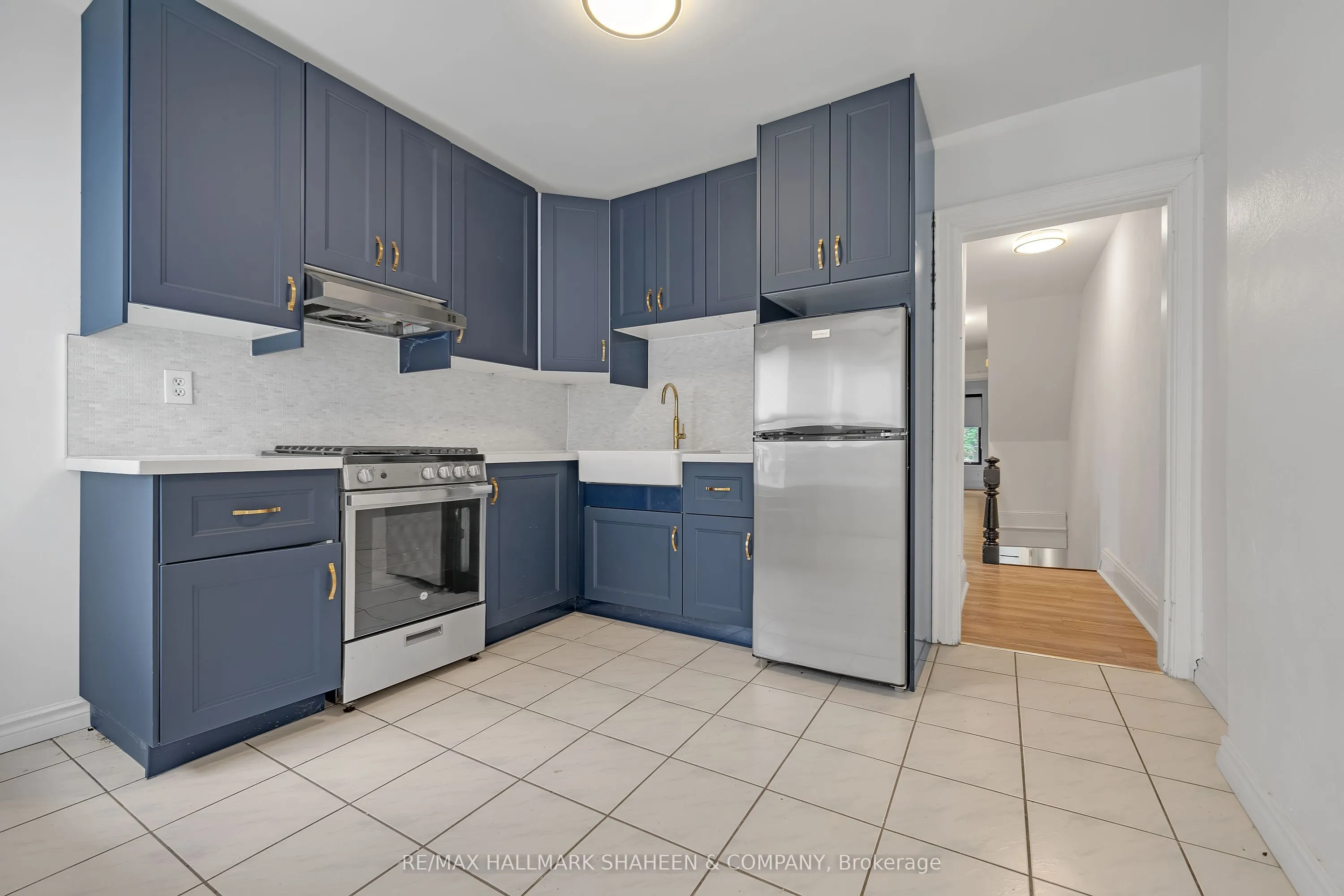 198 Roxton Road #2nd&3rd