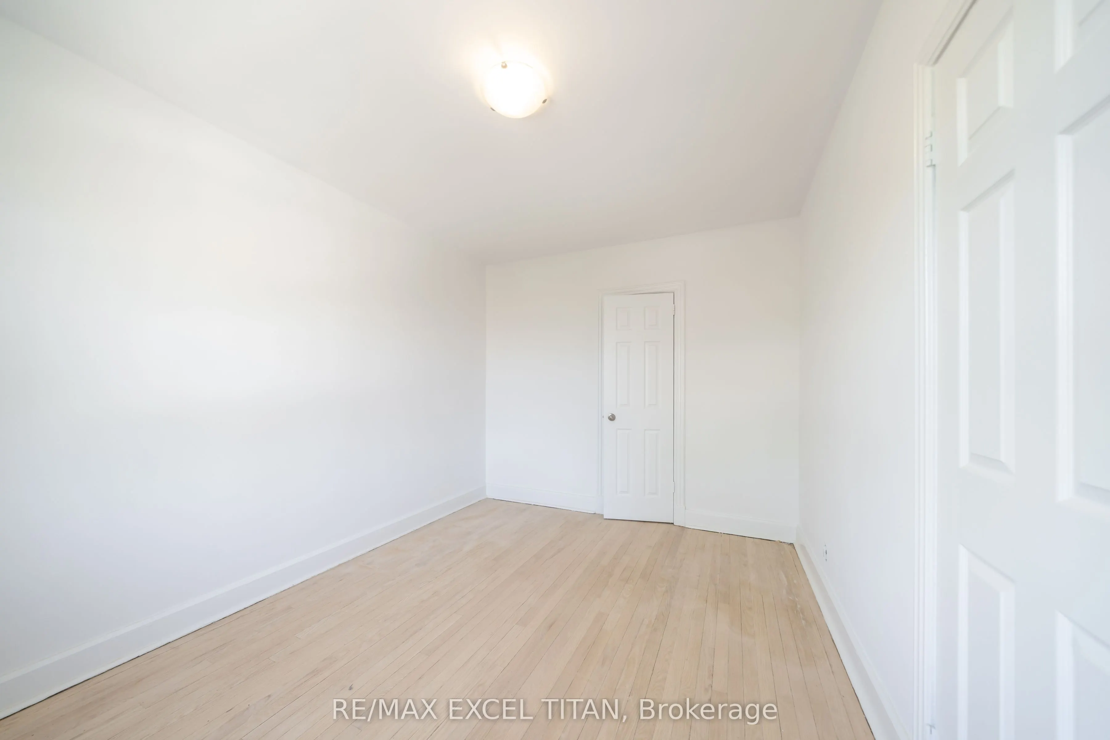 1 Mallory Gardens #4
